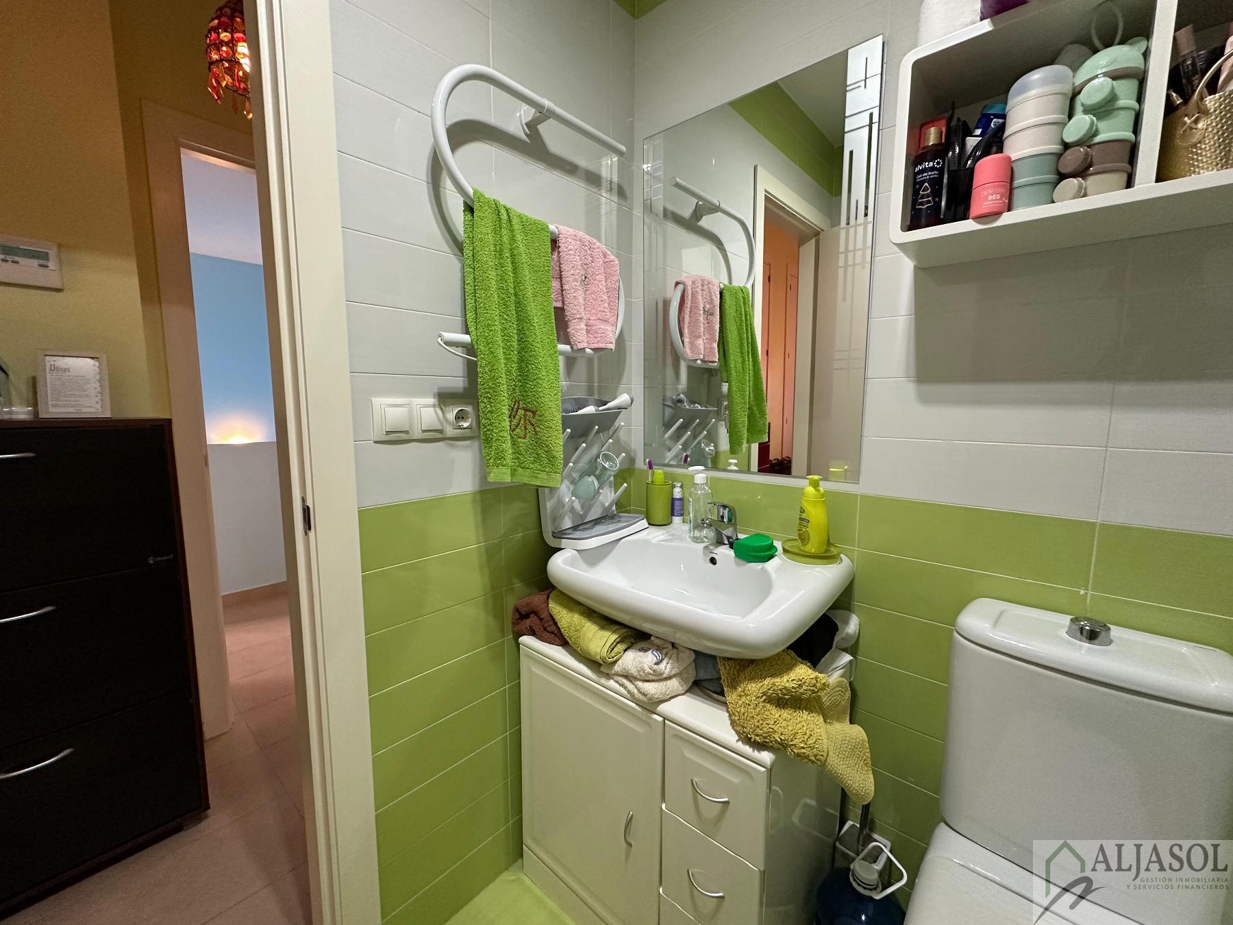 Venta de casa en Benacazón