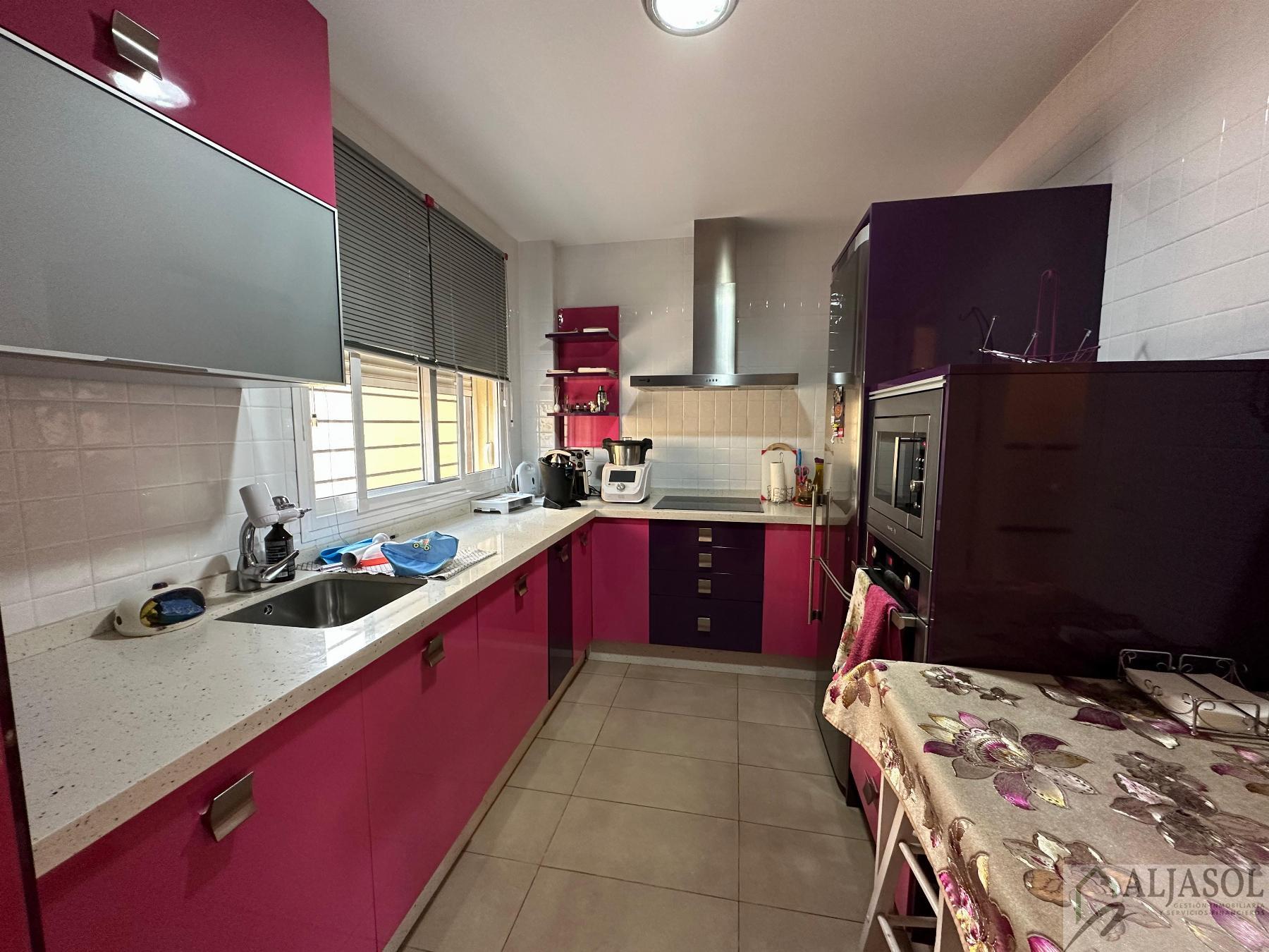 Venta de casa en Benacazón