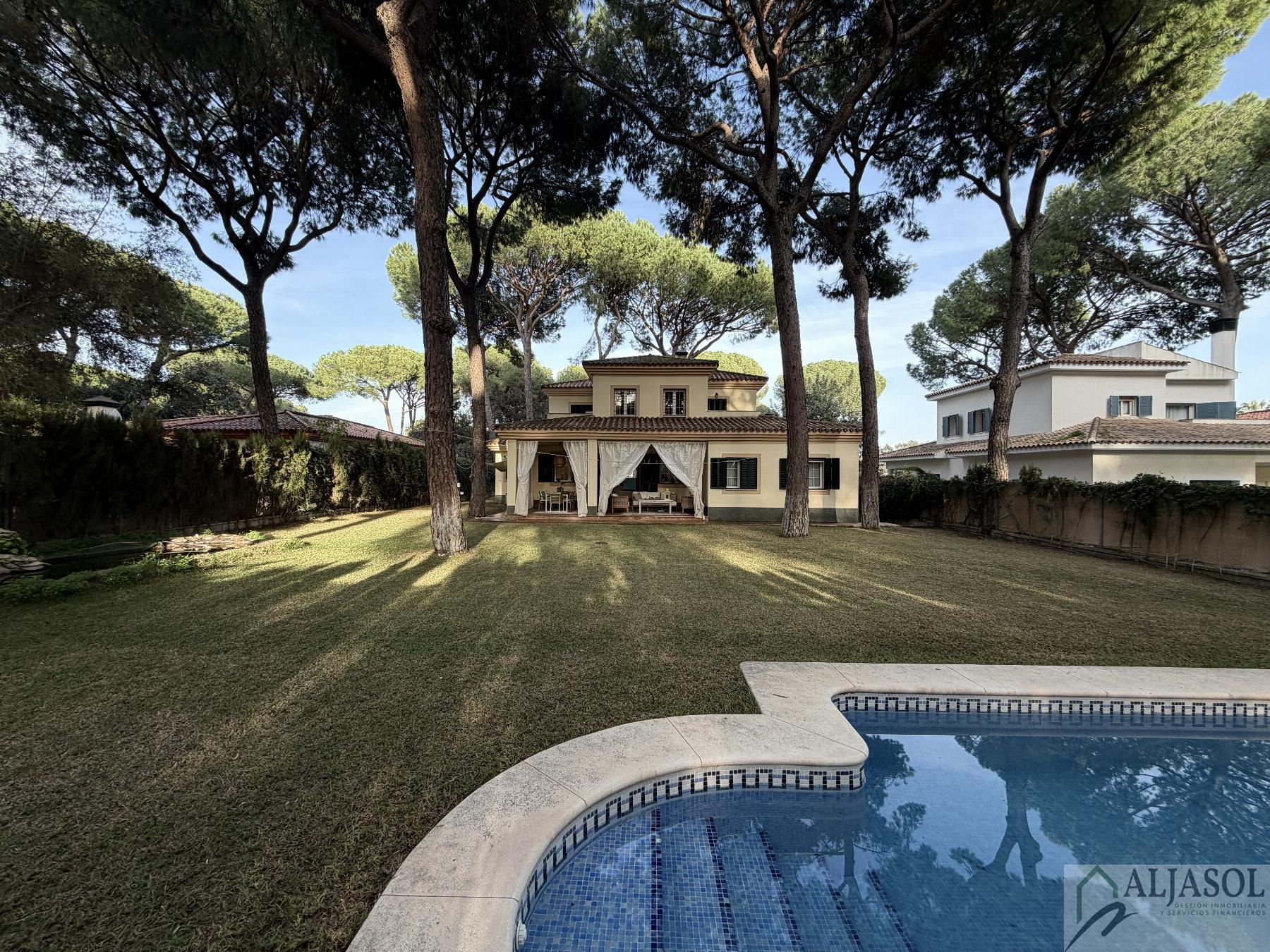 Alquiler de chalet en Bollullos de la Mitación