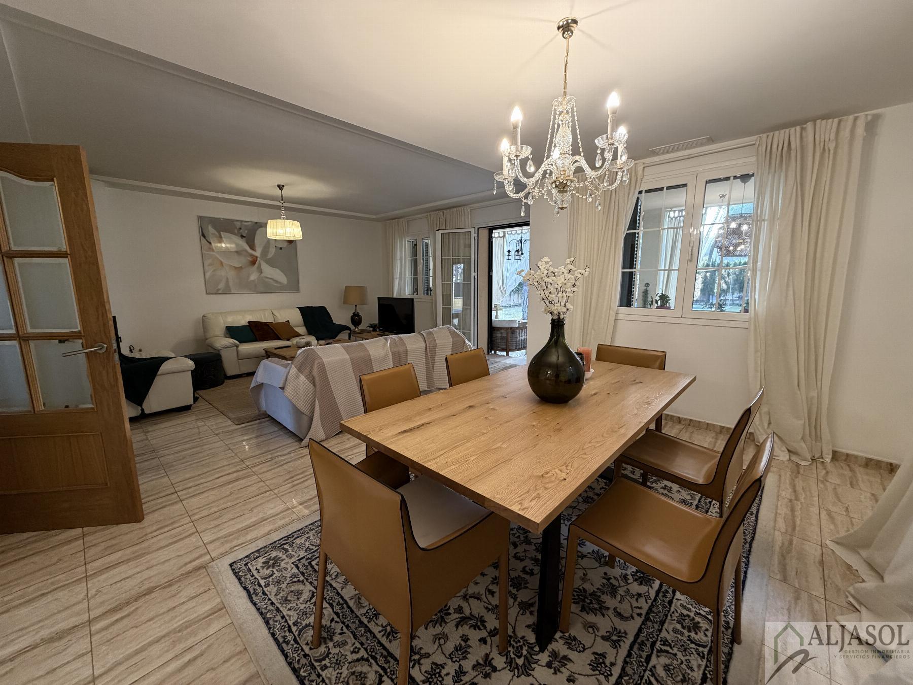 Alquiler de chalet en Bollullos de la Mitación