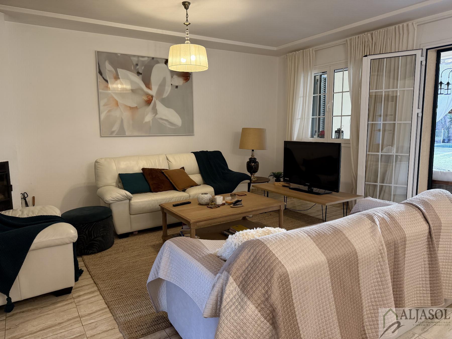 Alquiler de chalet en Bollullos de la Mitación