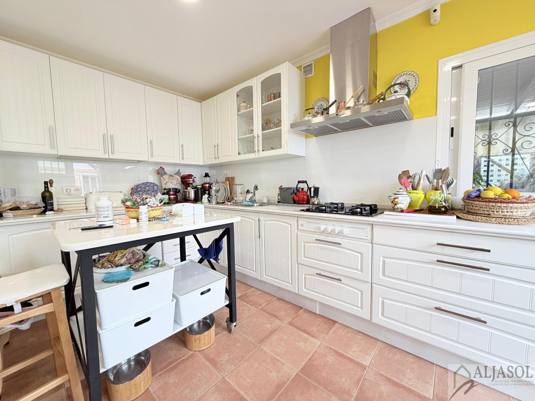 Venta de chalet en Bollullos de la Mitación