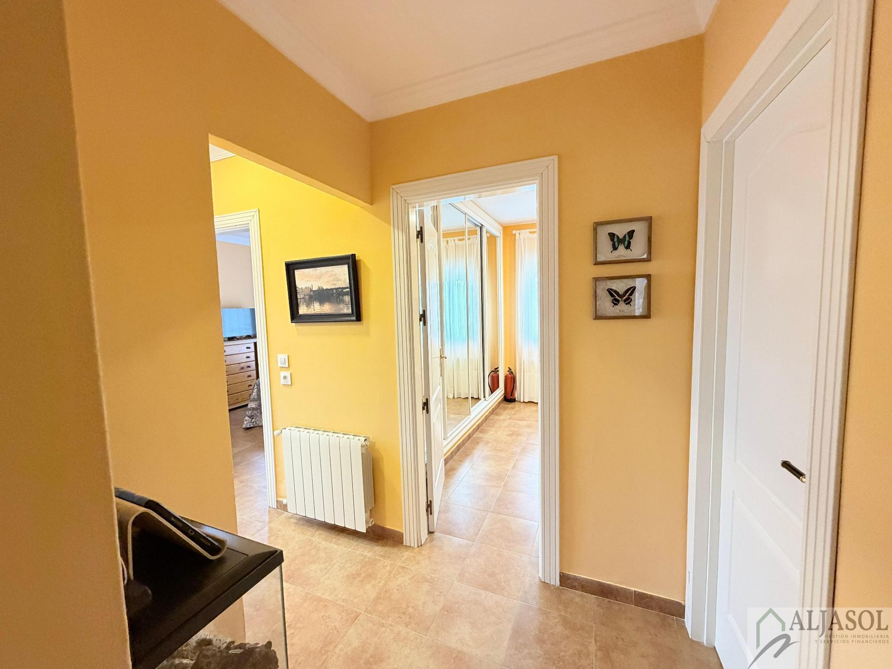 Venta de chalet en Bollullos de la Mitación