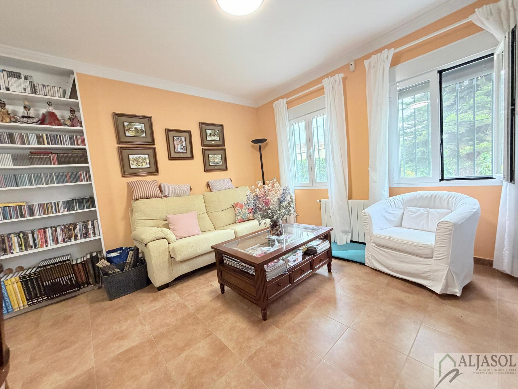 Venta de chalet en Bollullos de la Mitación