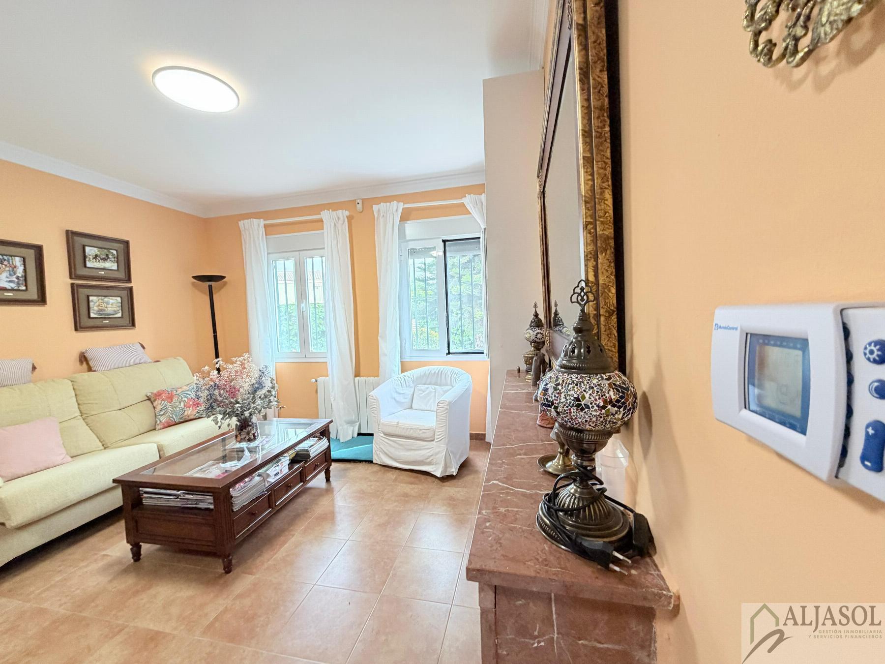 Venta de chalet en Bollullos de la Mitación