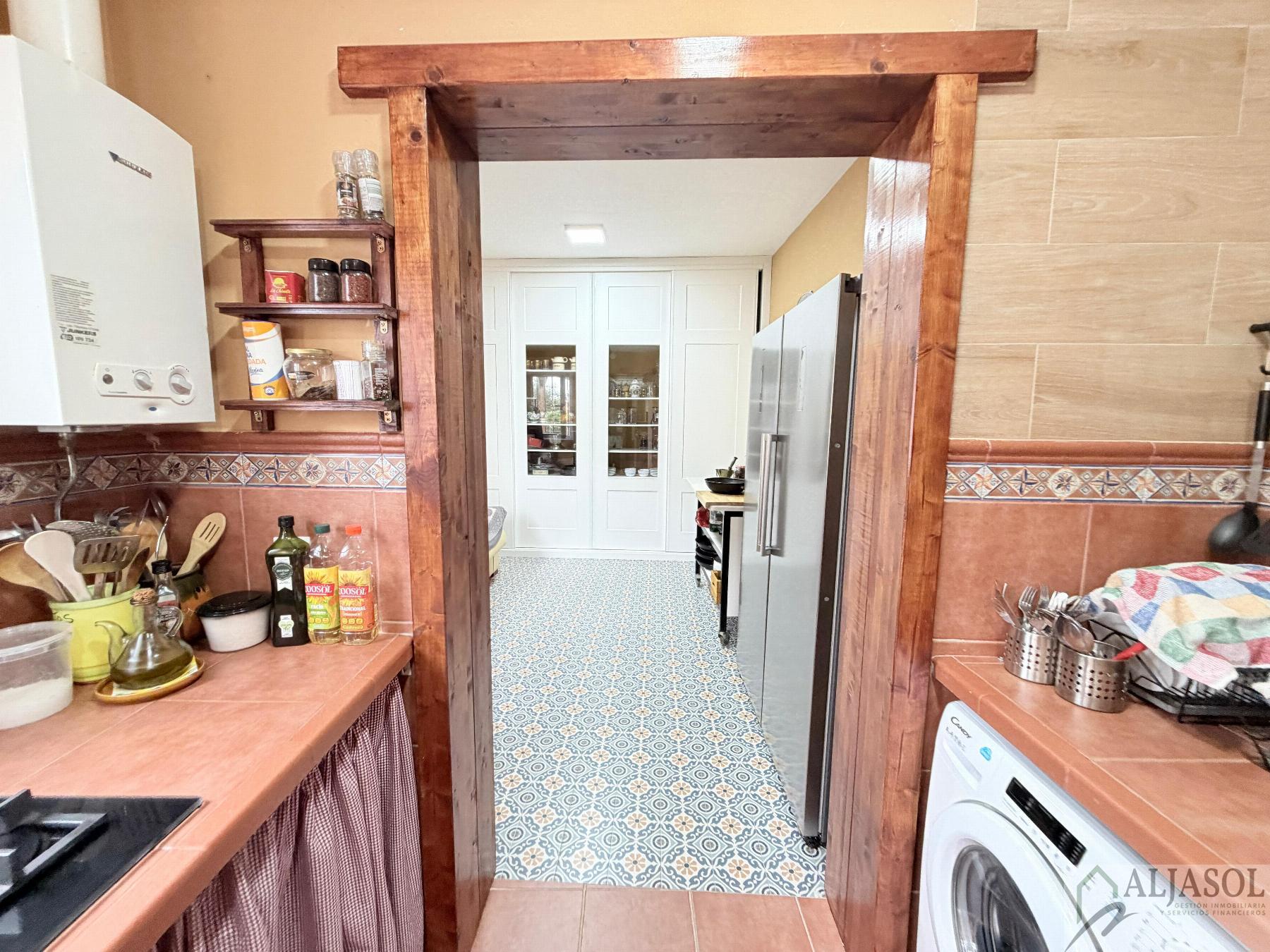 Venta de chalet en Bollullos de la Mitación