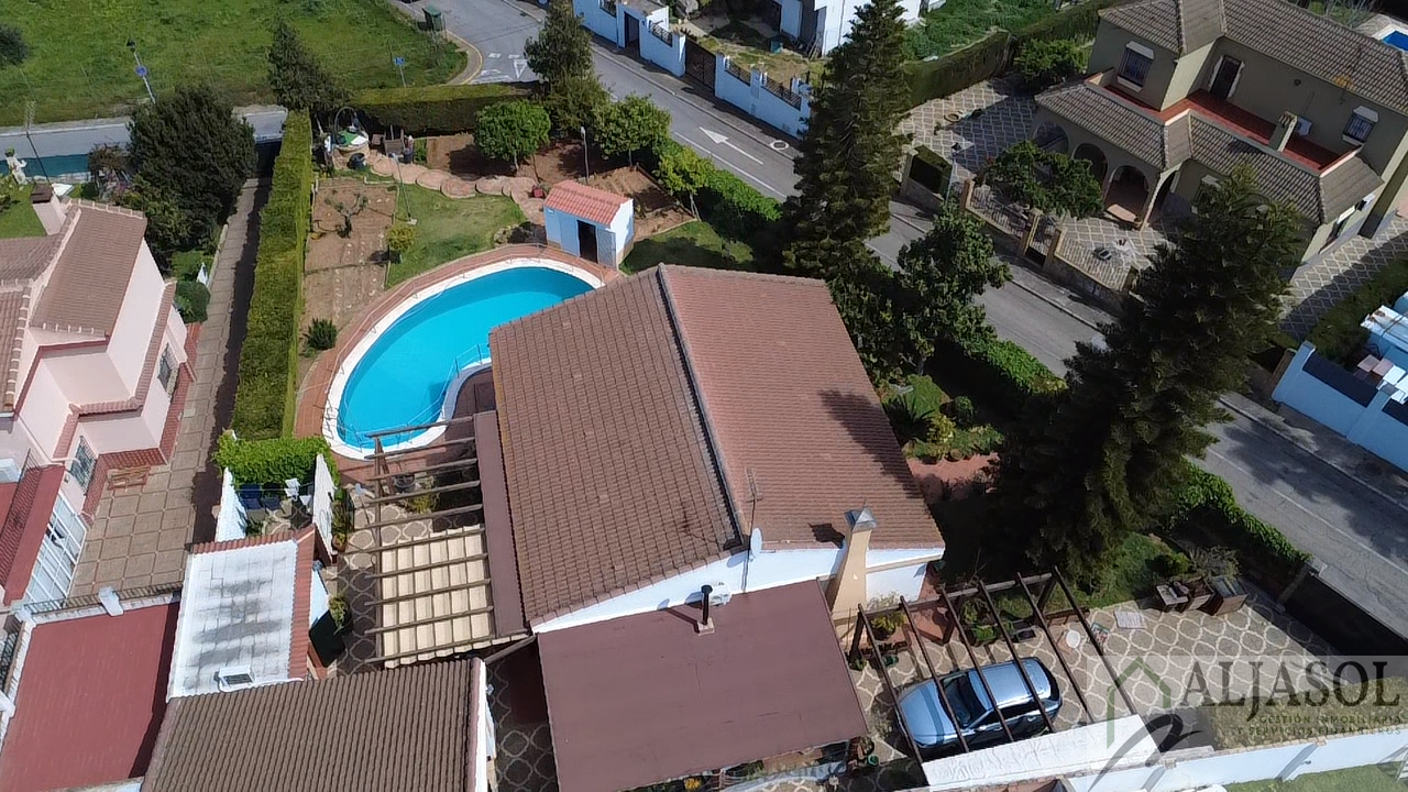 Venta de chalet en Bollullos de la Mitación