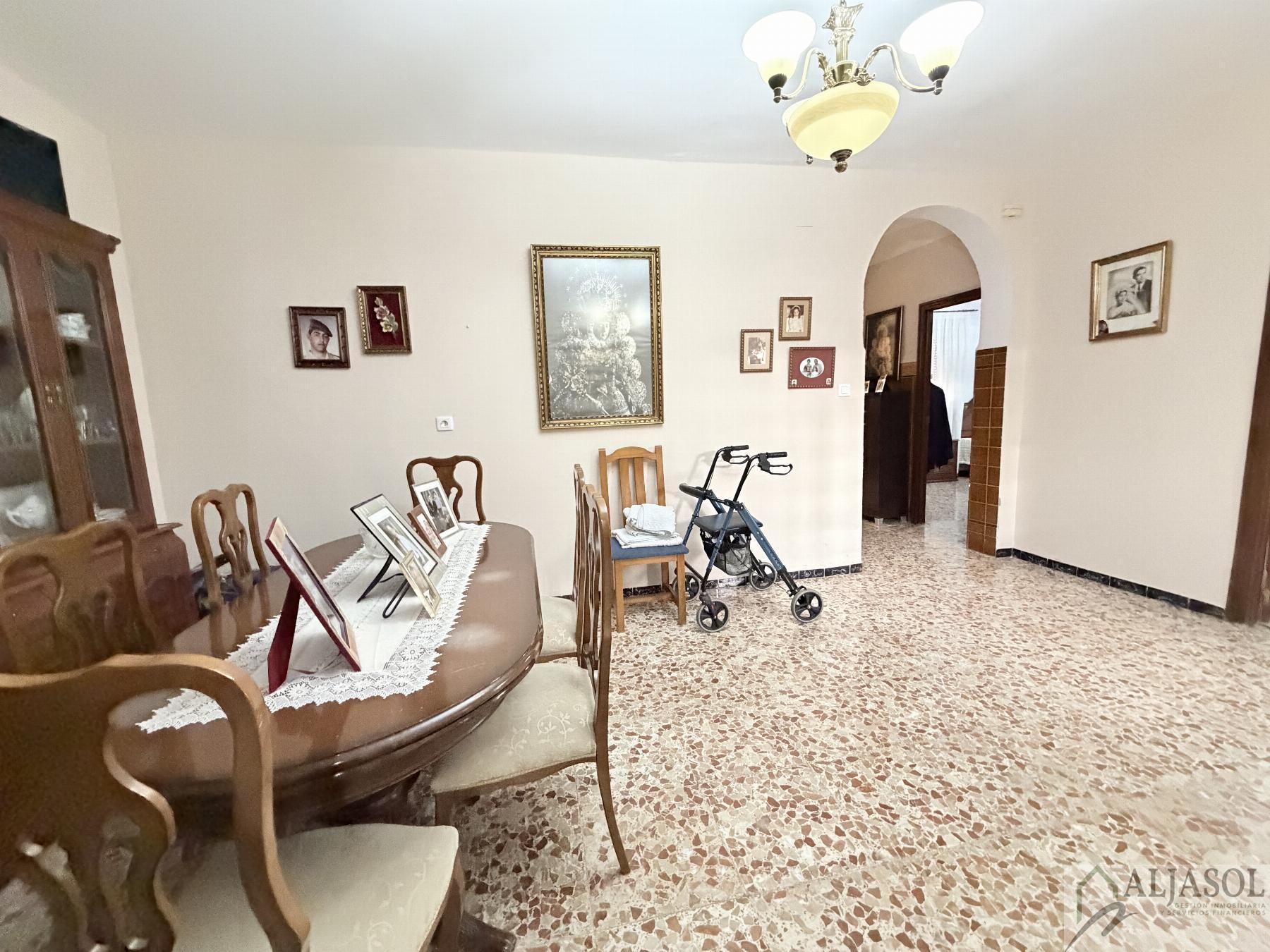 Venta de casa en Bormujos