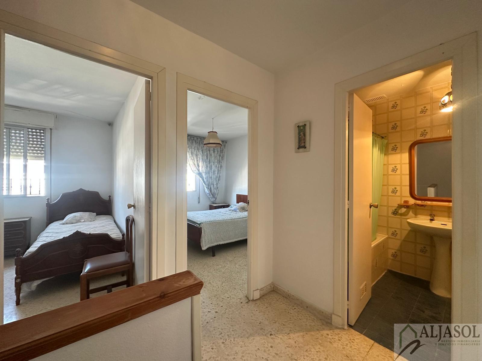 Venta de casa en Sanlúcar la Mayor