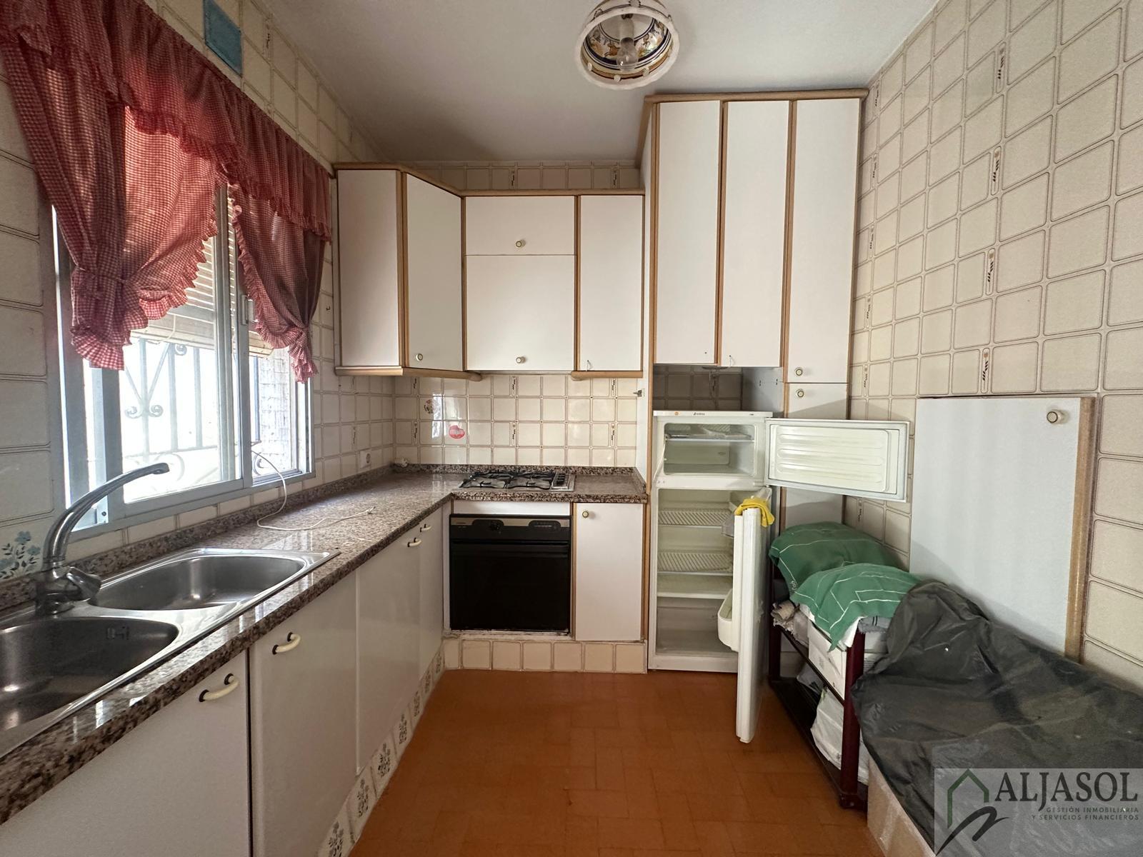 Venta de casa en Sanlúcar la Mayor