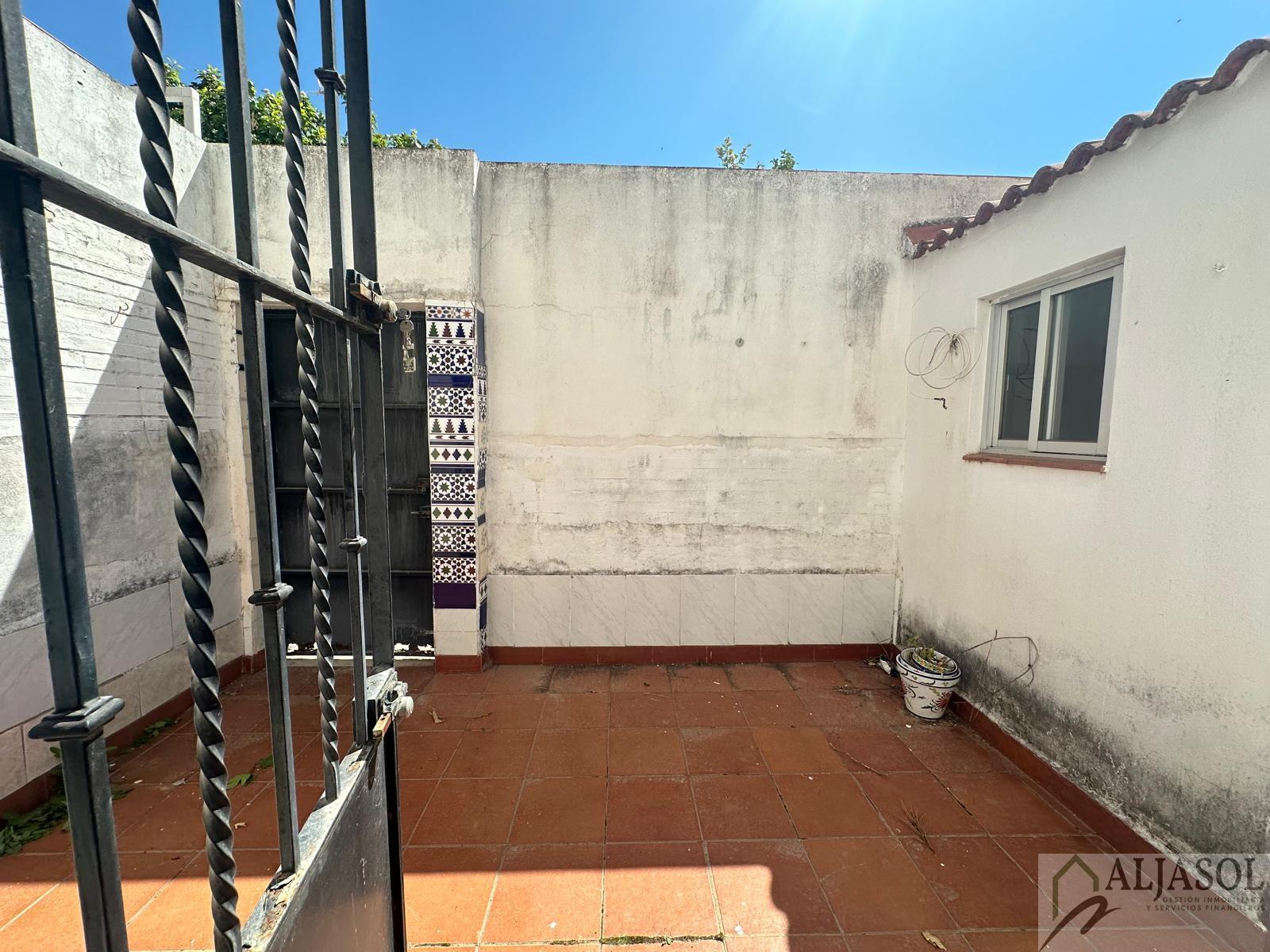 Venta de casa en Sanlúcar la Mayor