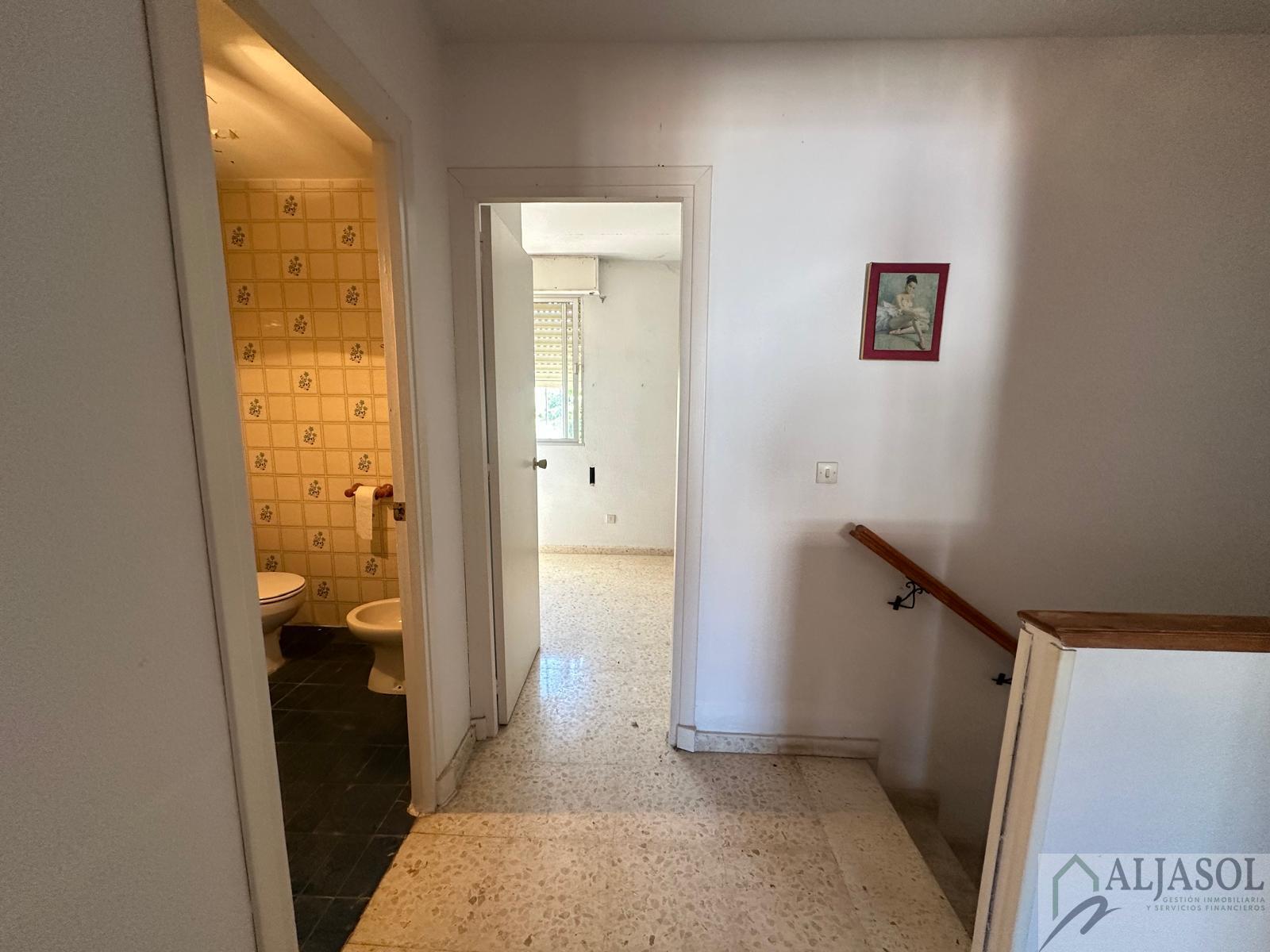 Venta de casa en Sanlúcar la Mayor
