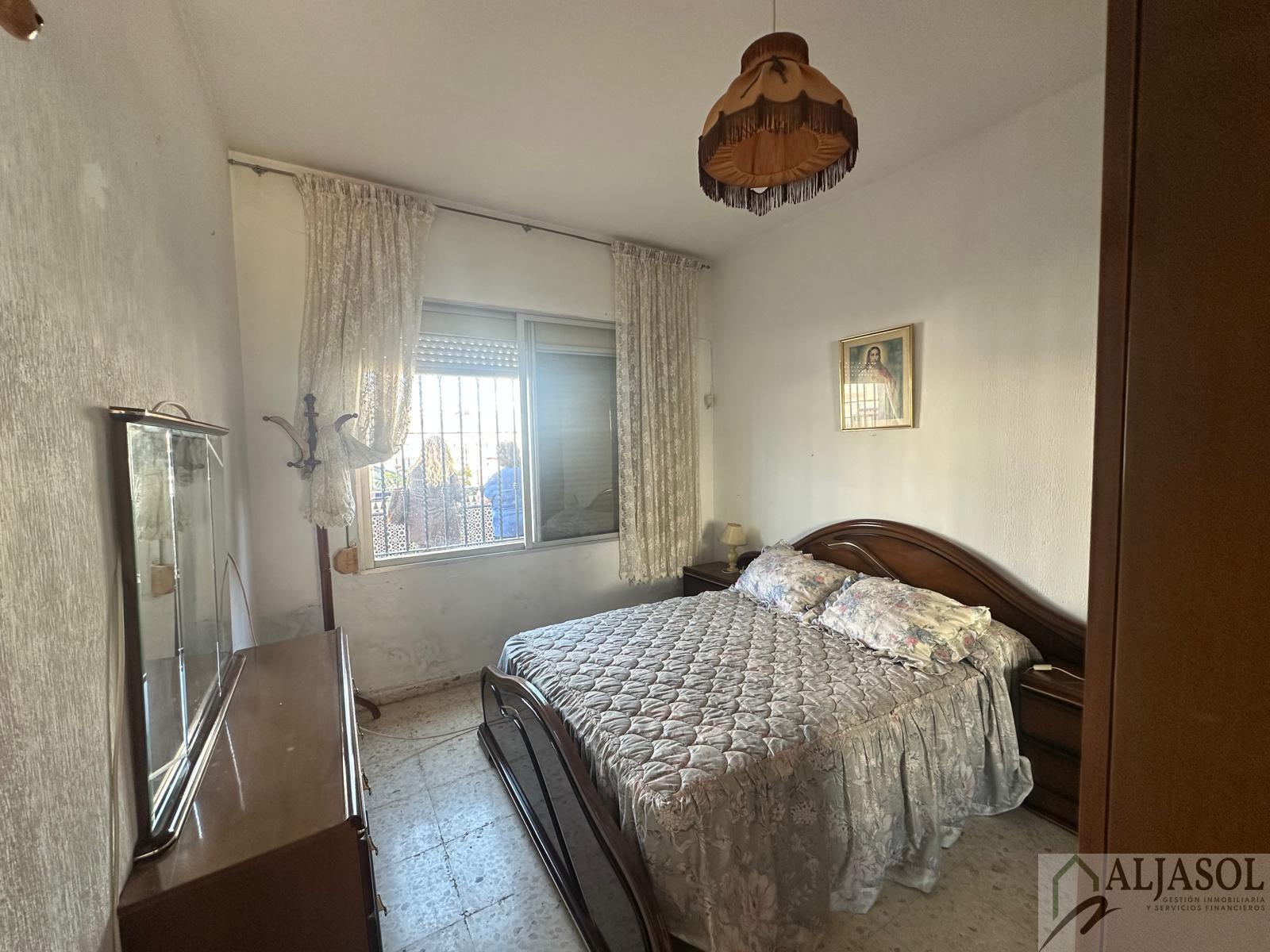 Venta de casa en Sanlúcar la Mayor