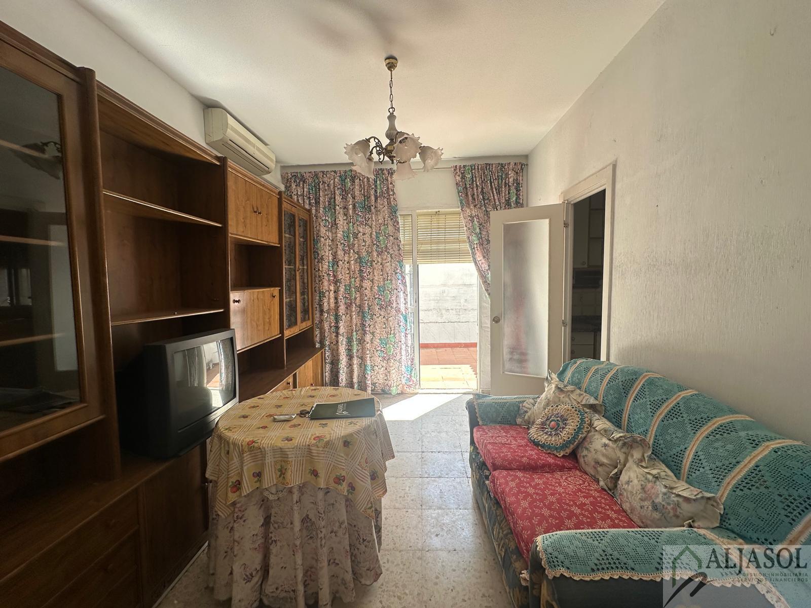 Venta de casa en Sanlúcar la Mayor