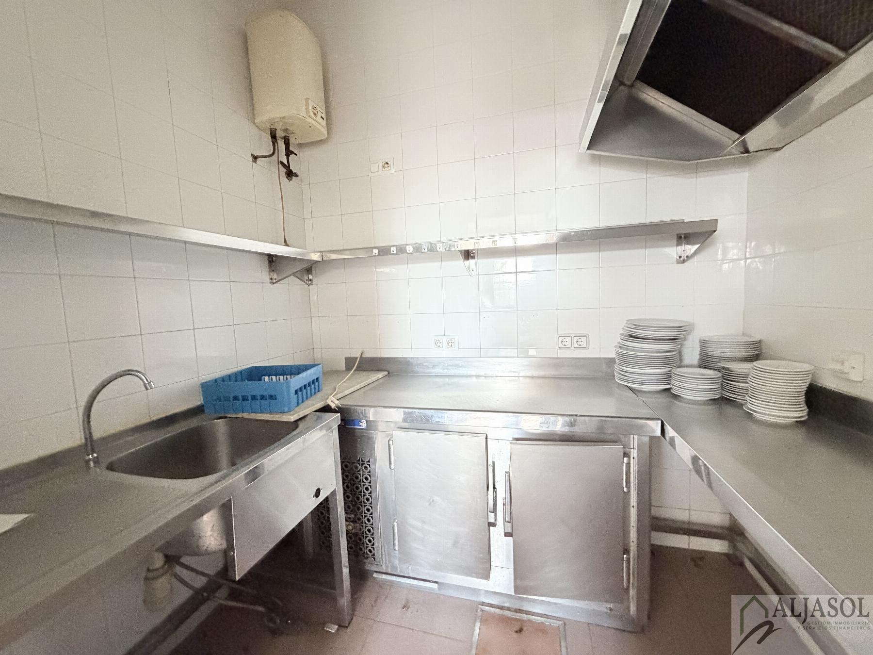 Venta de local en Bormujos