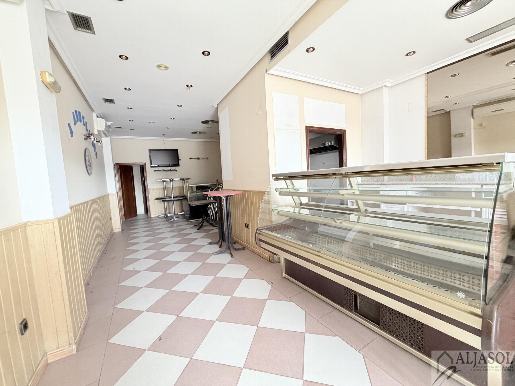 Venta de local en Bormujos