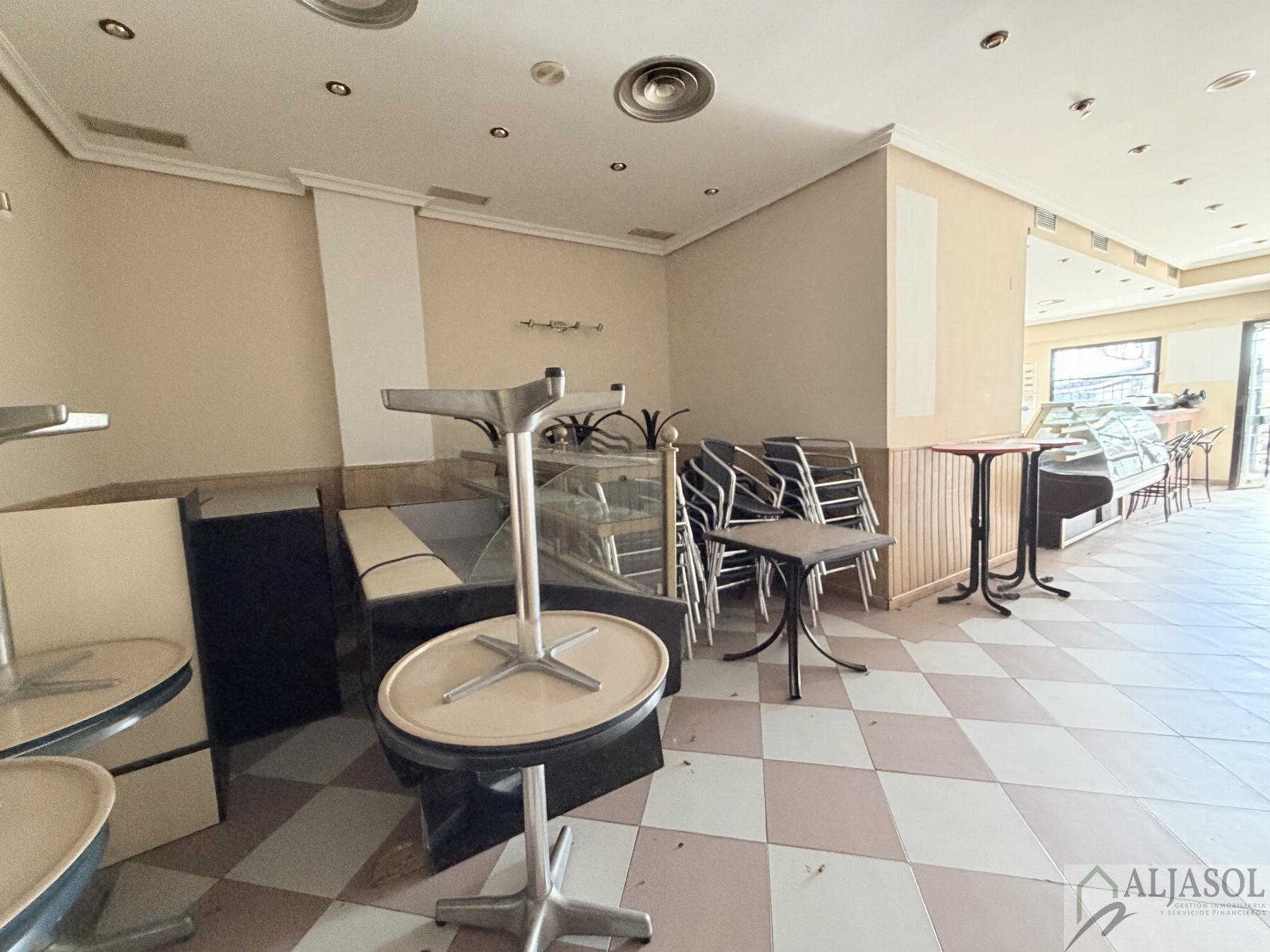 Venta de local en Bormujos