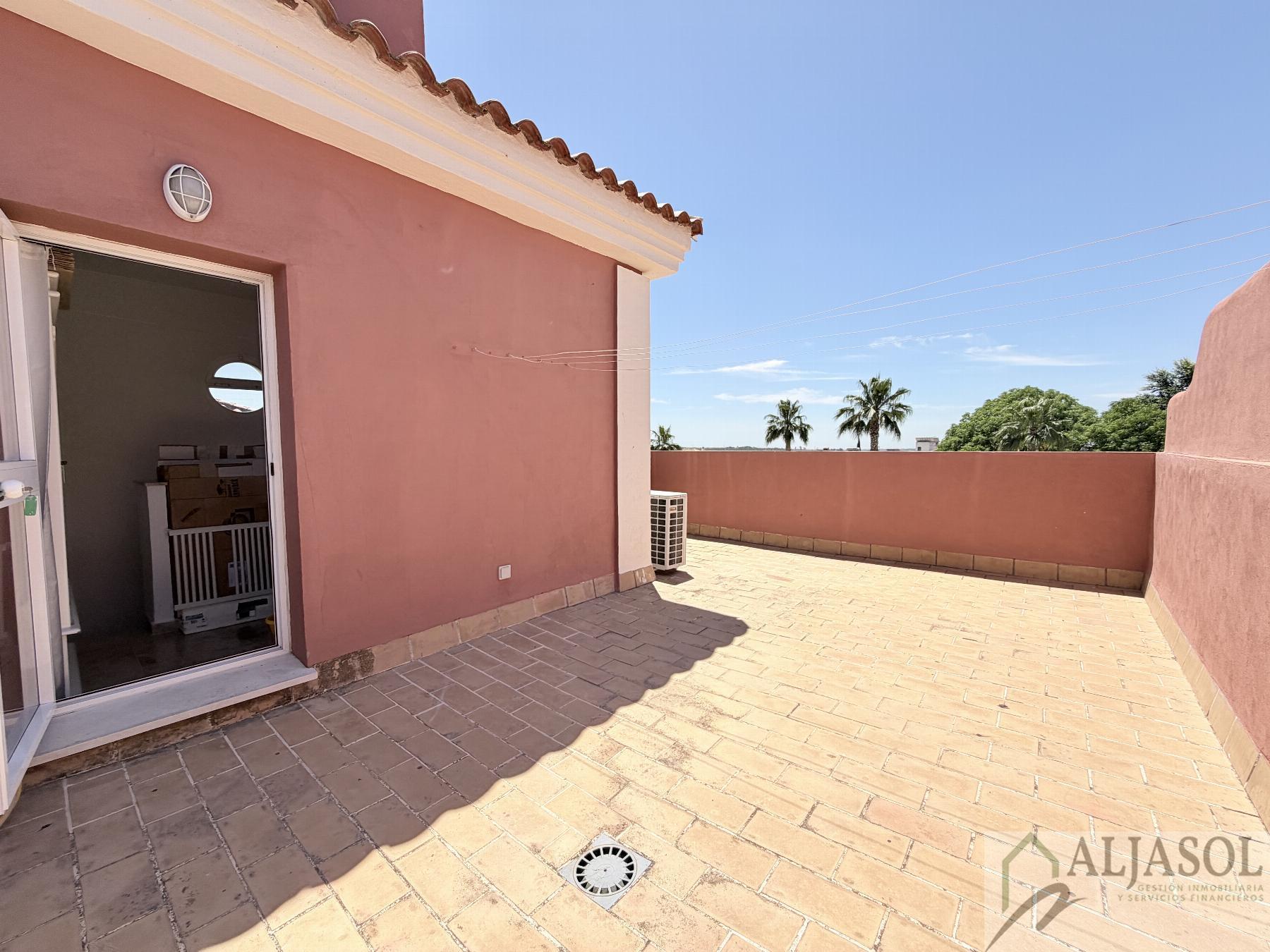 Venta de casa en Salteras