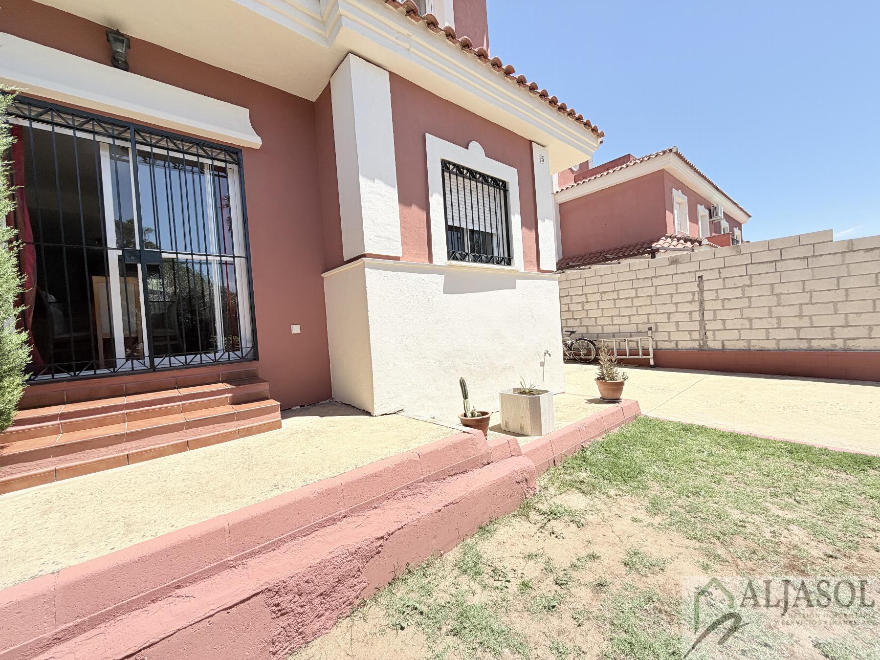 Venta de casa en Salteras