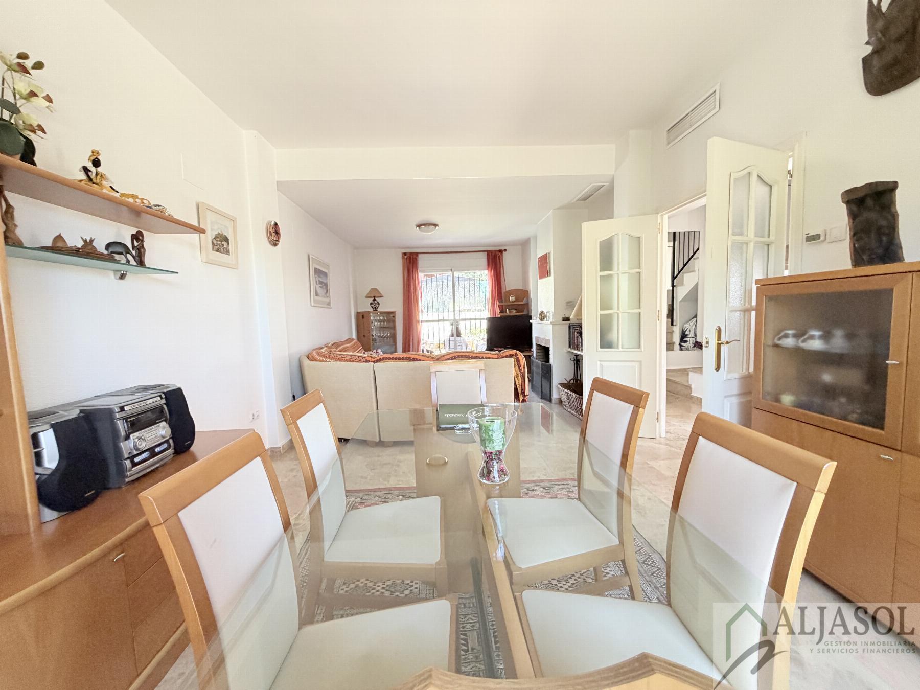 Venta de casa en Salteras