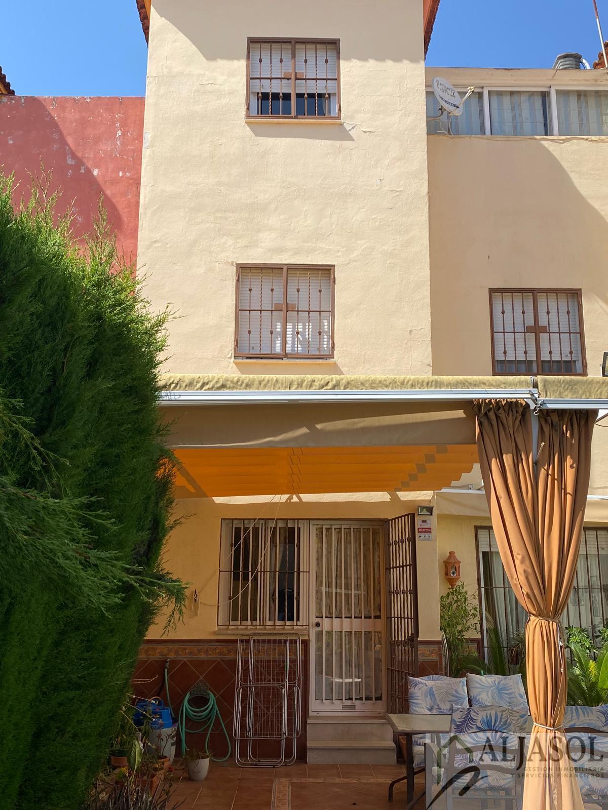 Venta de casa en Castilleja de Guzmán