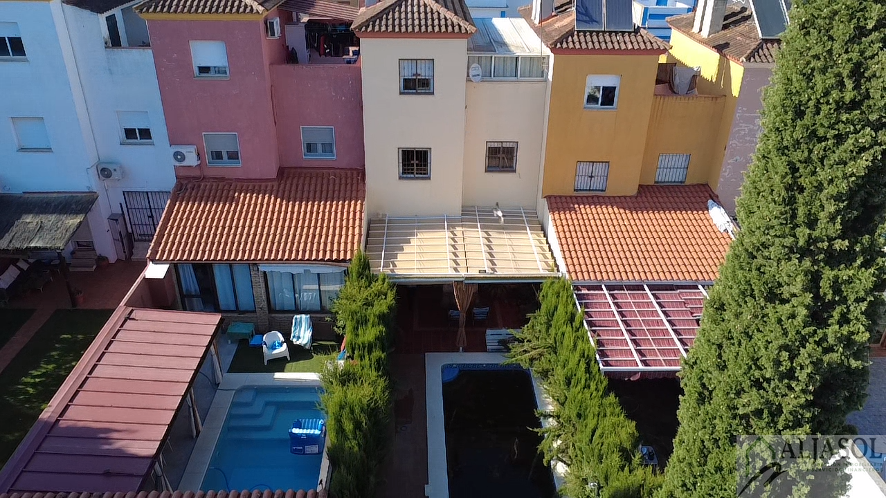 Venta de casa en Castilleja de Guzmán
