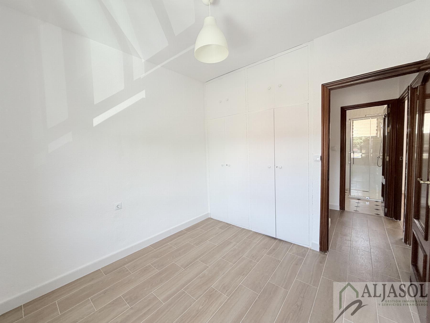 For sale of flat in Sevilla