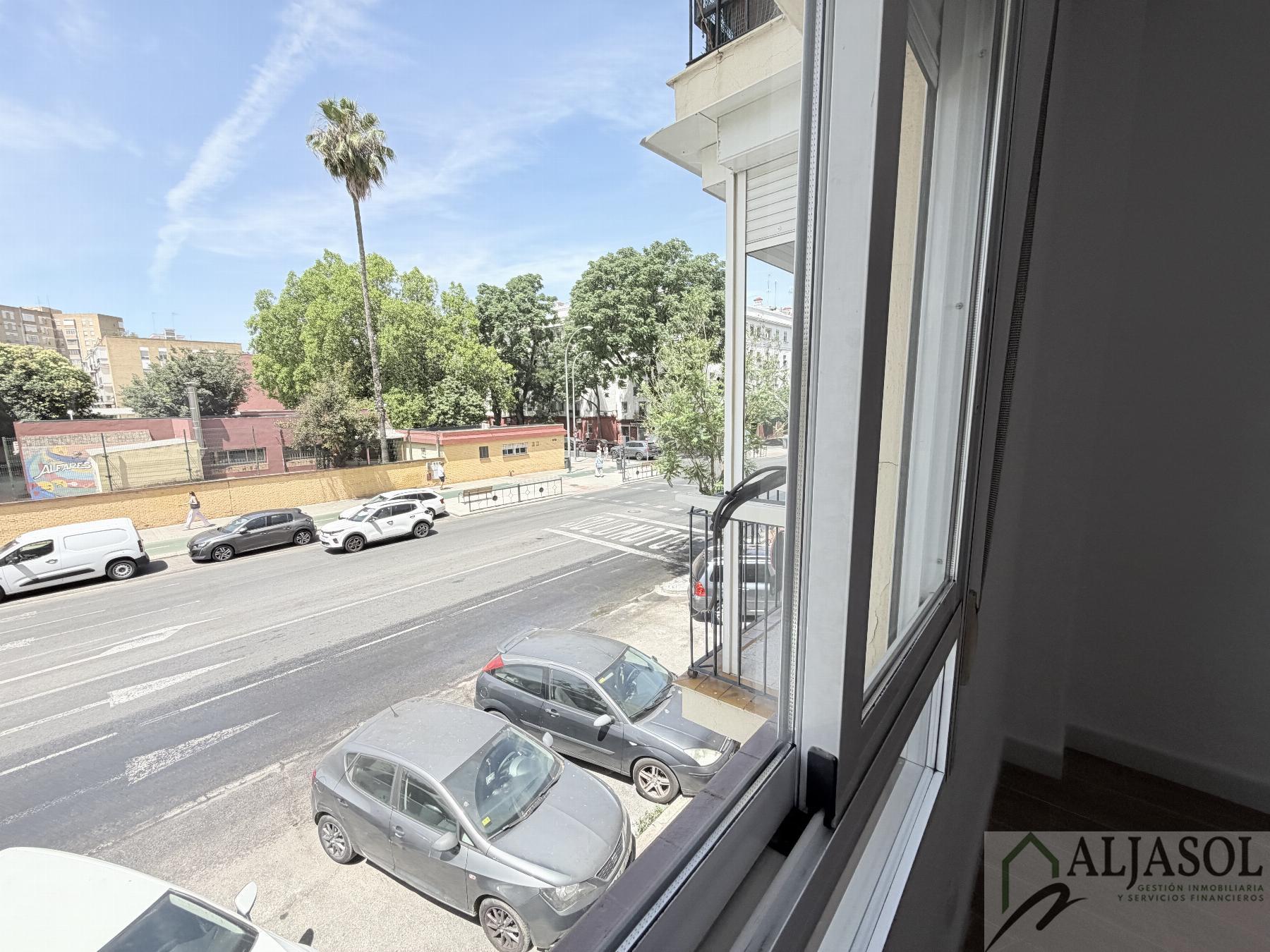 For sale of flat in Sevilla