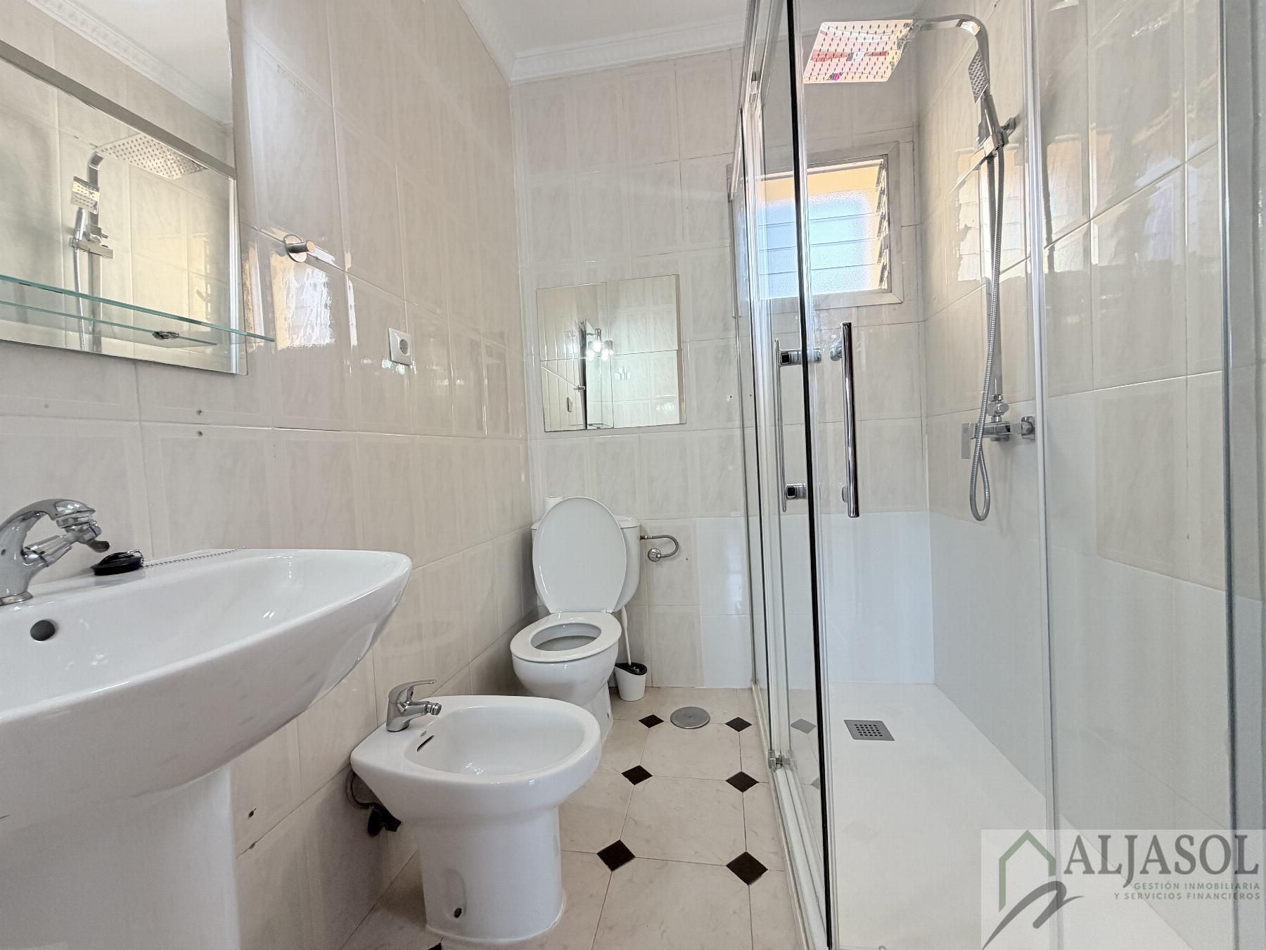 For sale of flat in Sevilla