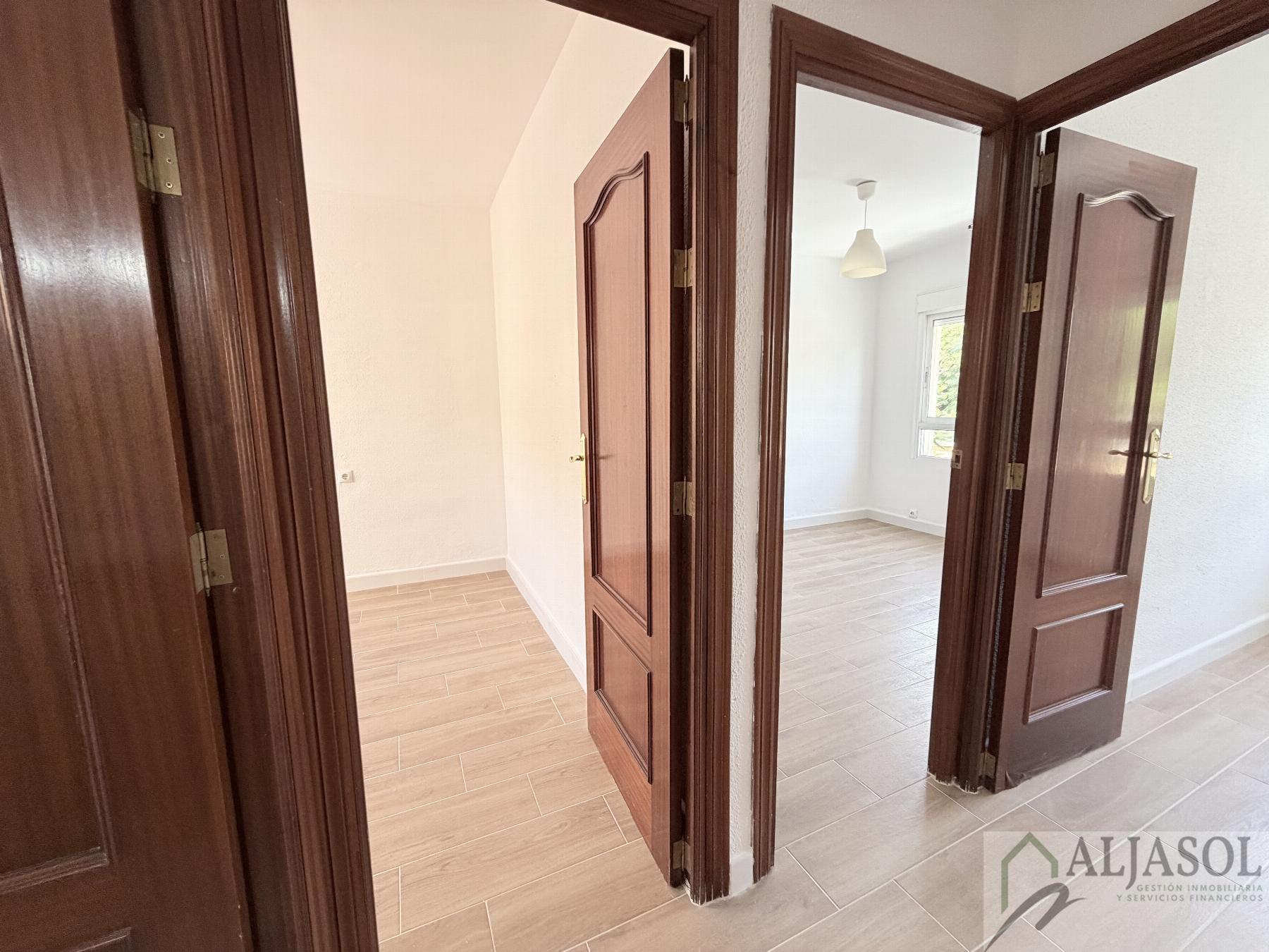 For sale of flat in Sevilla