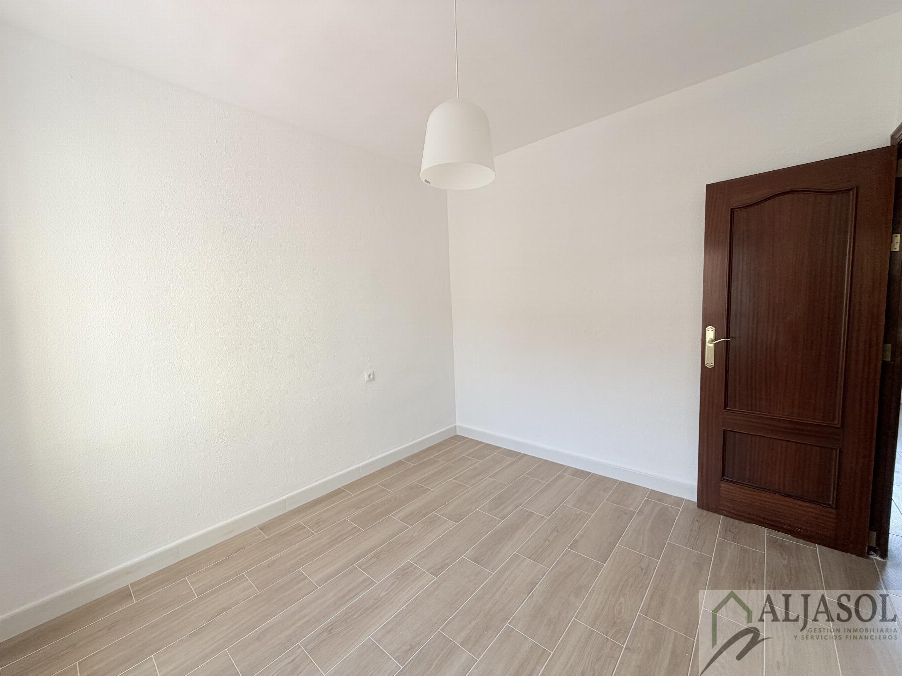 For sale of flat in Sevilla