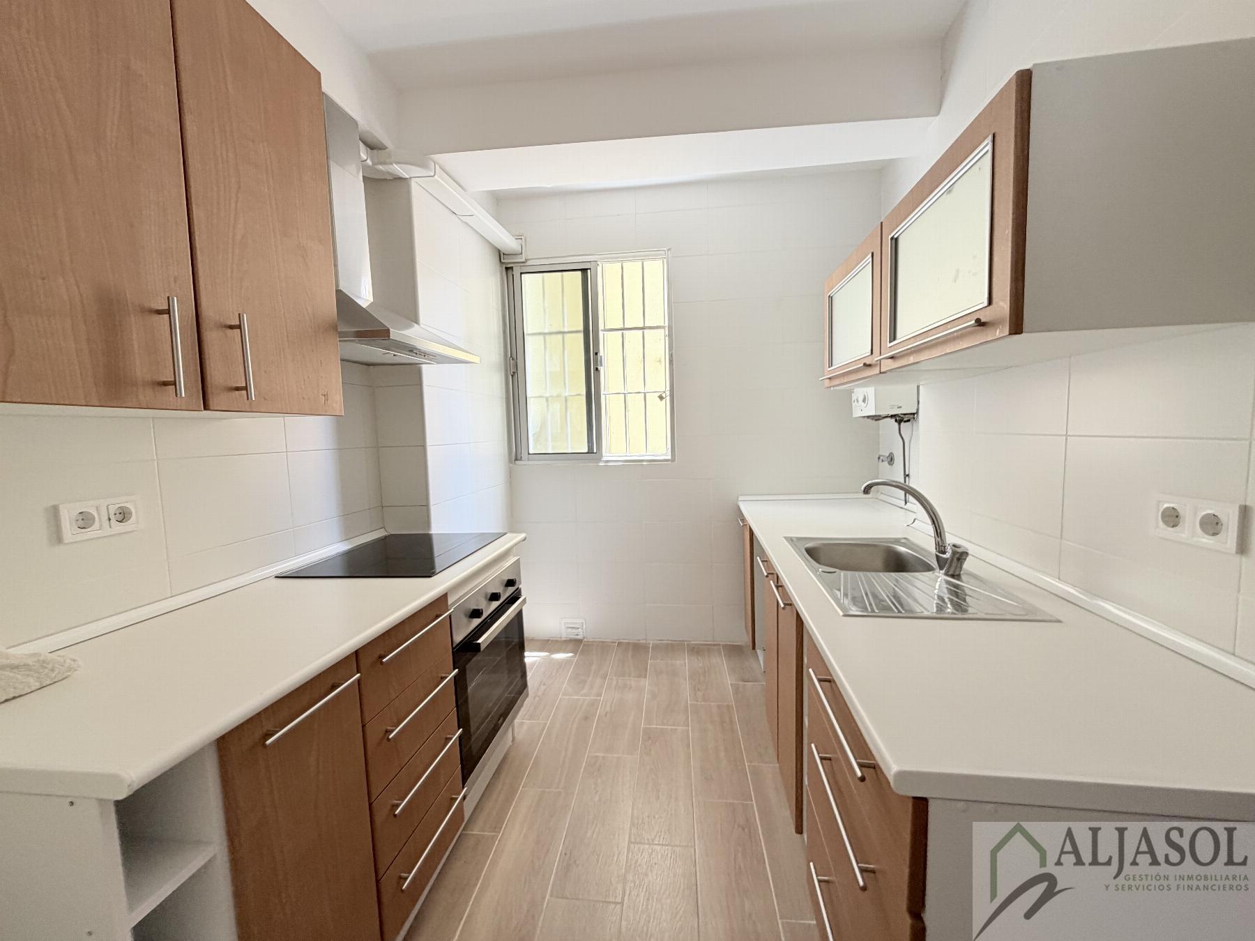 For sale of flat in Sevilla