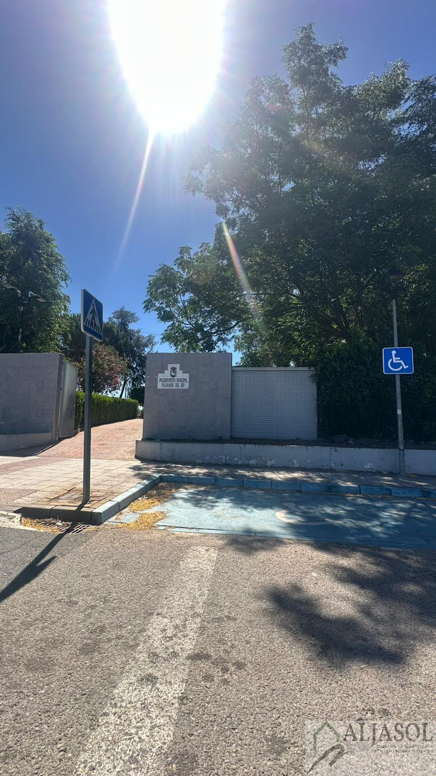Venta de terreno en Palomares del Río