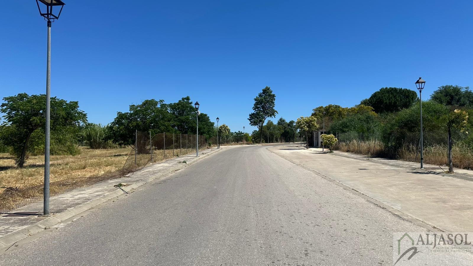 Venta de terreno en Palomares del Río