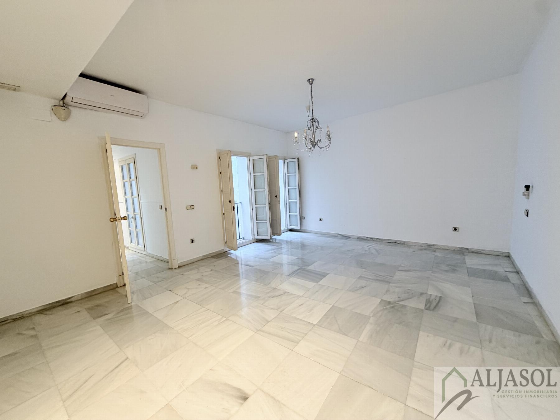 For sale of flat in Sevilla