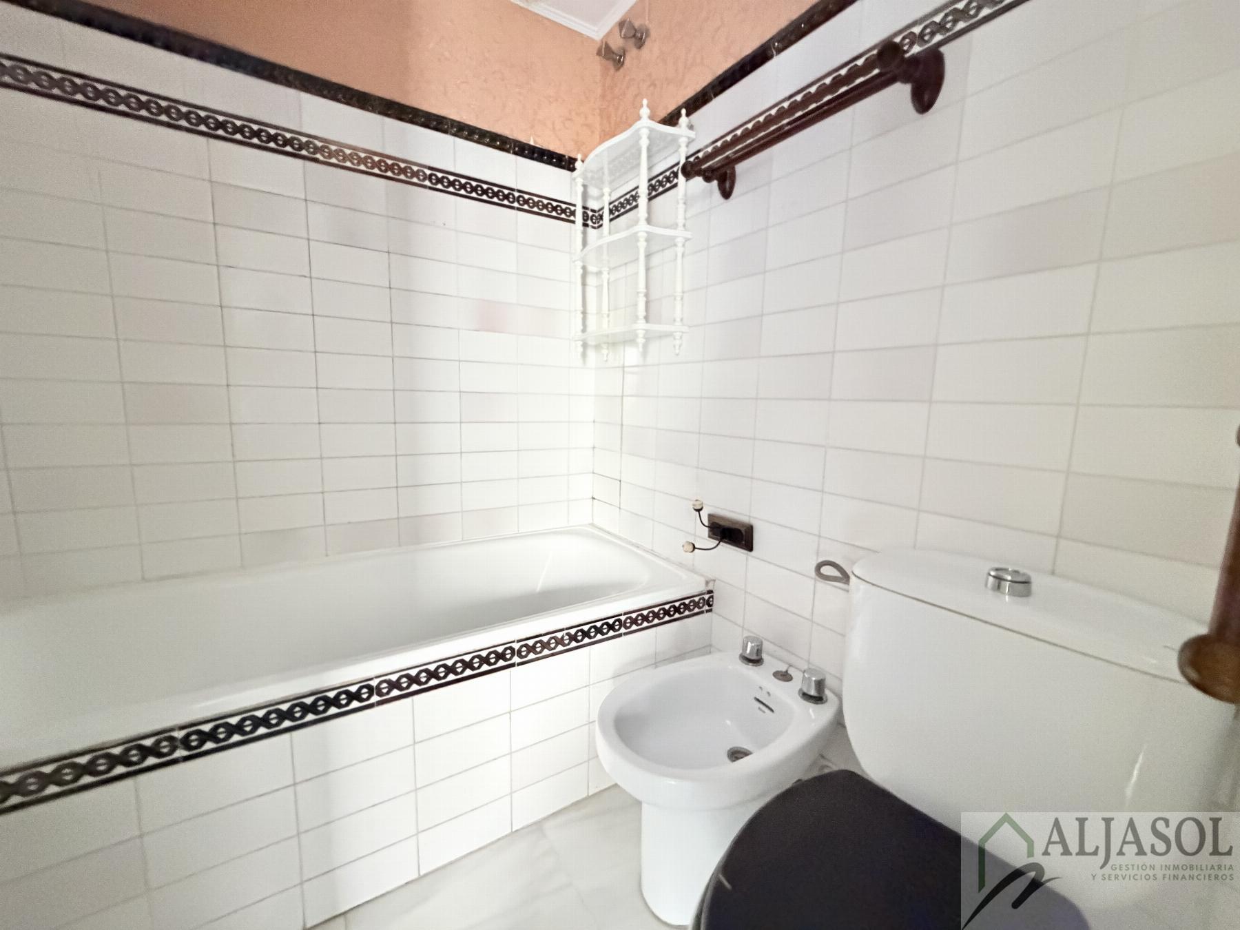 For sale of flat in Sevilla