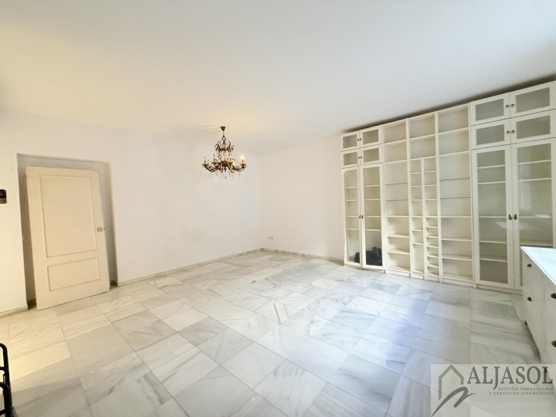 For sale of flat in Sevilla