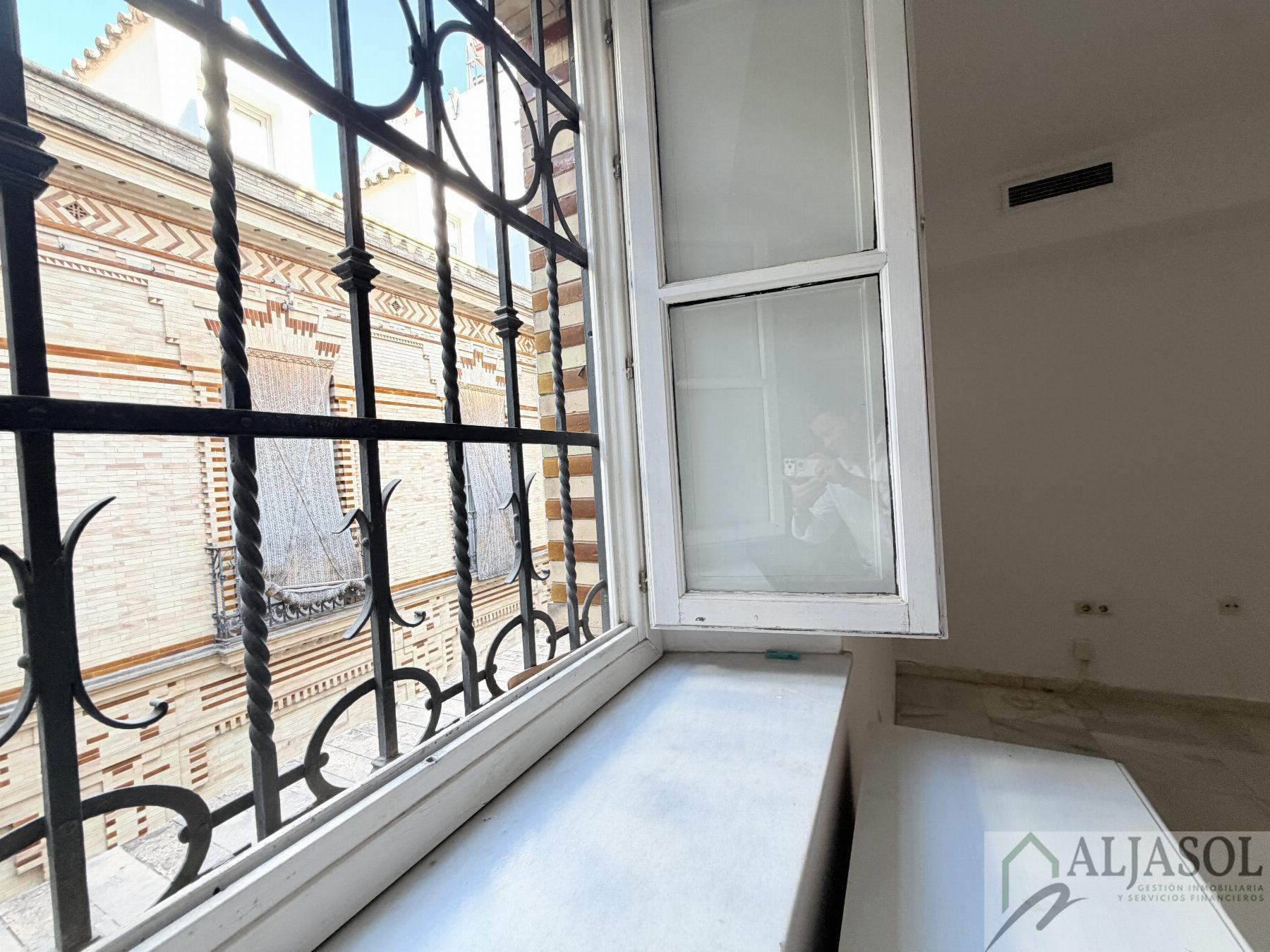 For sale of flat in Sevilla