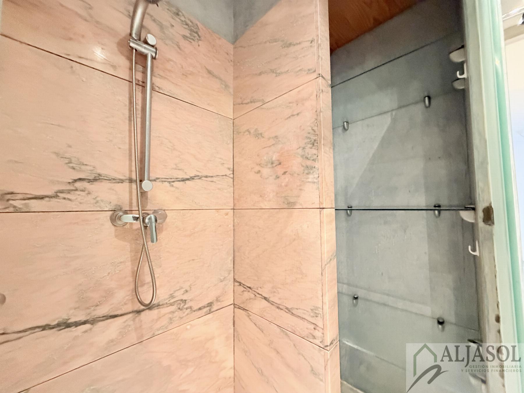 For sale of flat in Sevilla