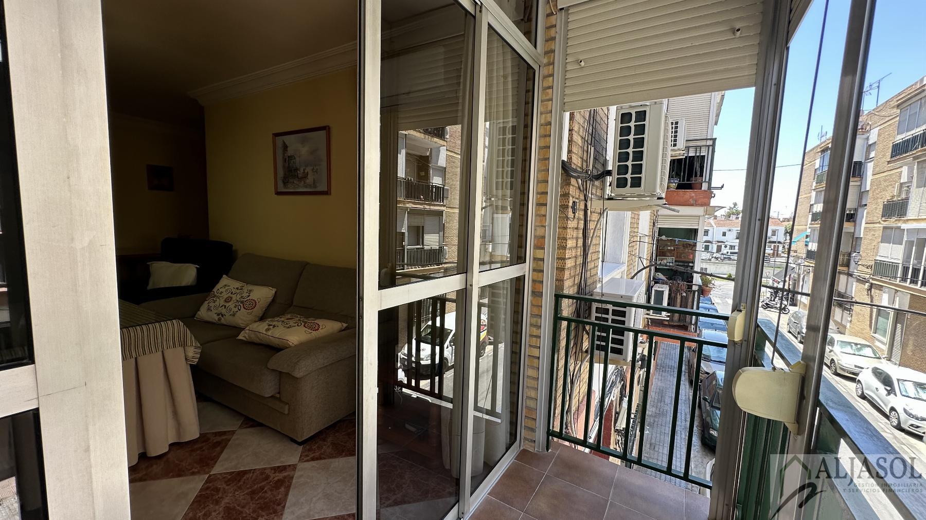 Venta de piso en Castilleja de la Cuesta