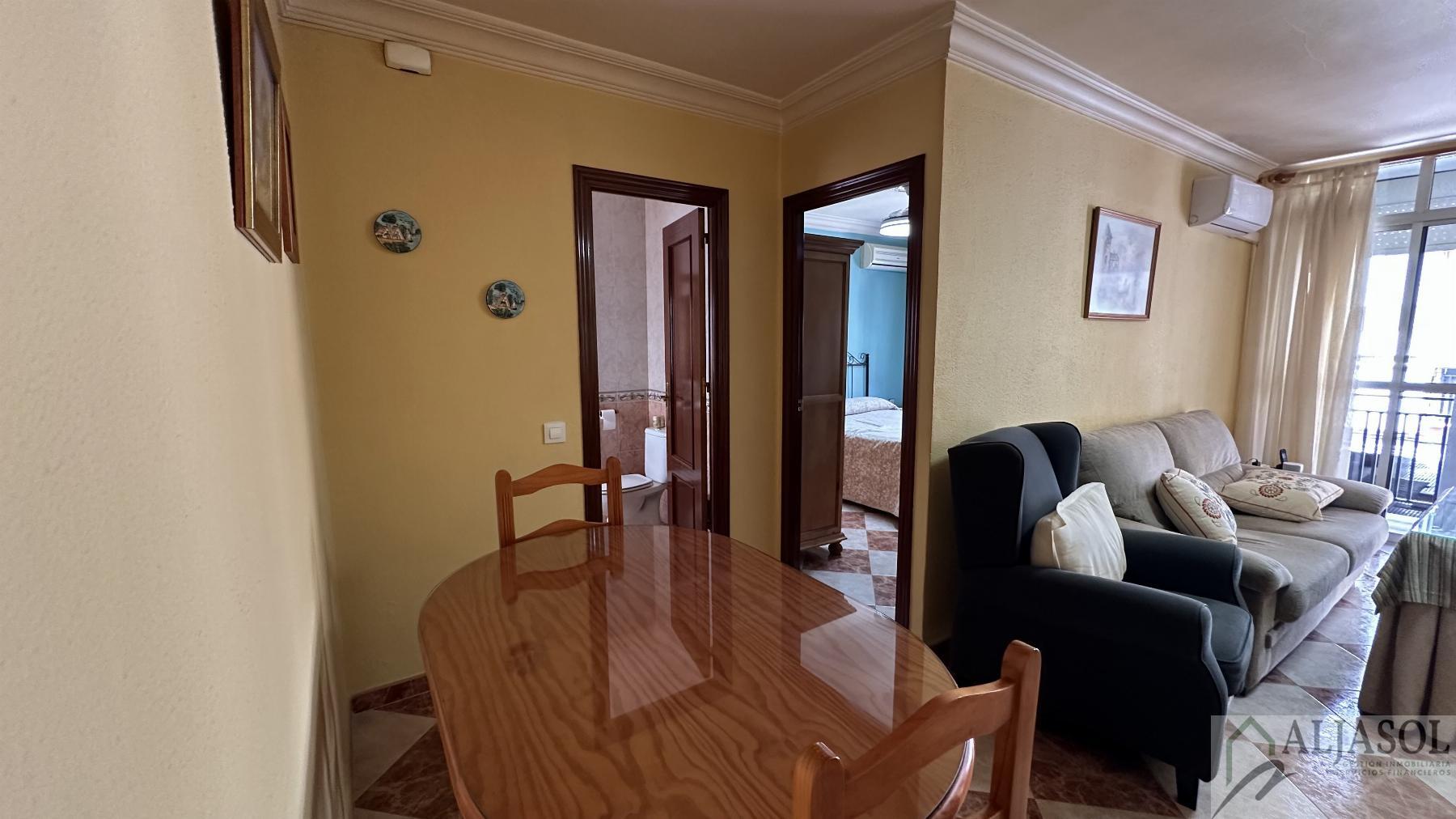 Venta de piso en Castilleja de la Cuesta
