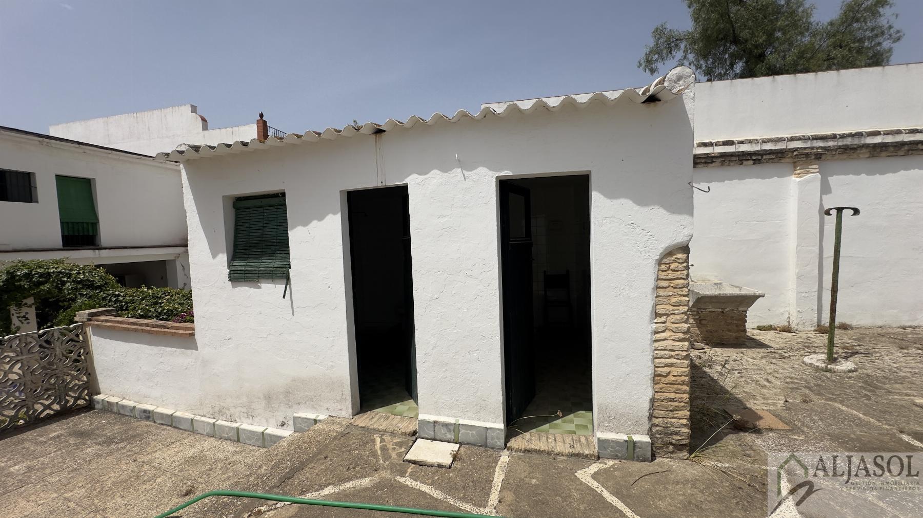 Venta de chalet en Umbrete