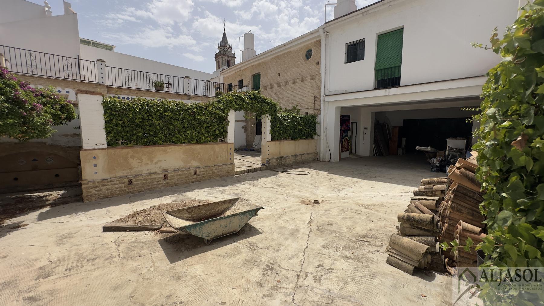 Venta de chalet en Umbrete