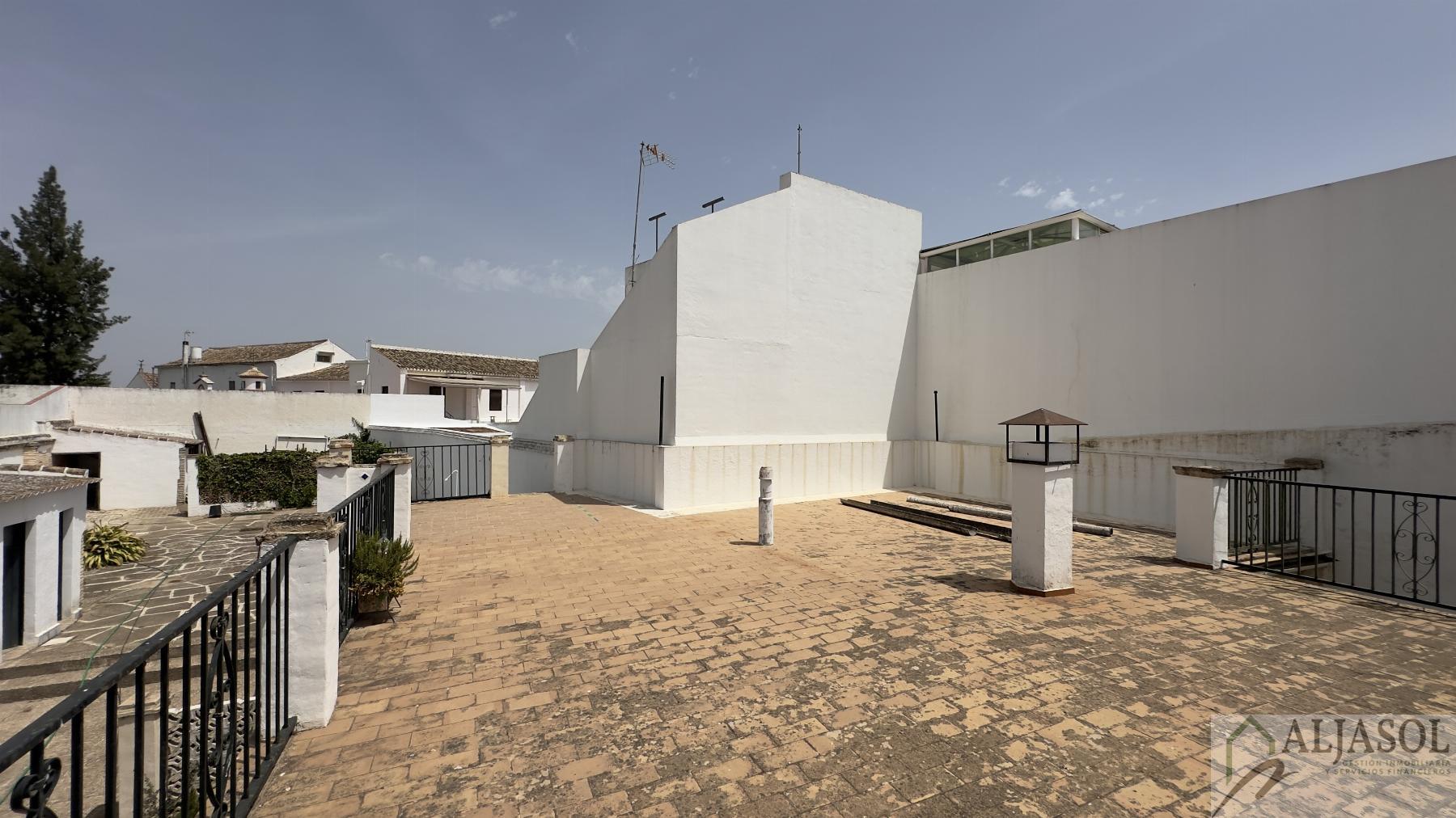 Venta de chalet en Umbrete