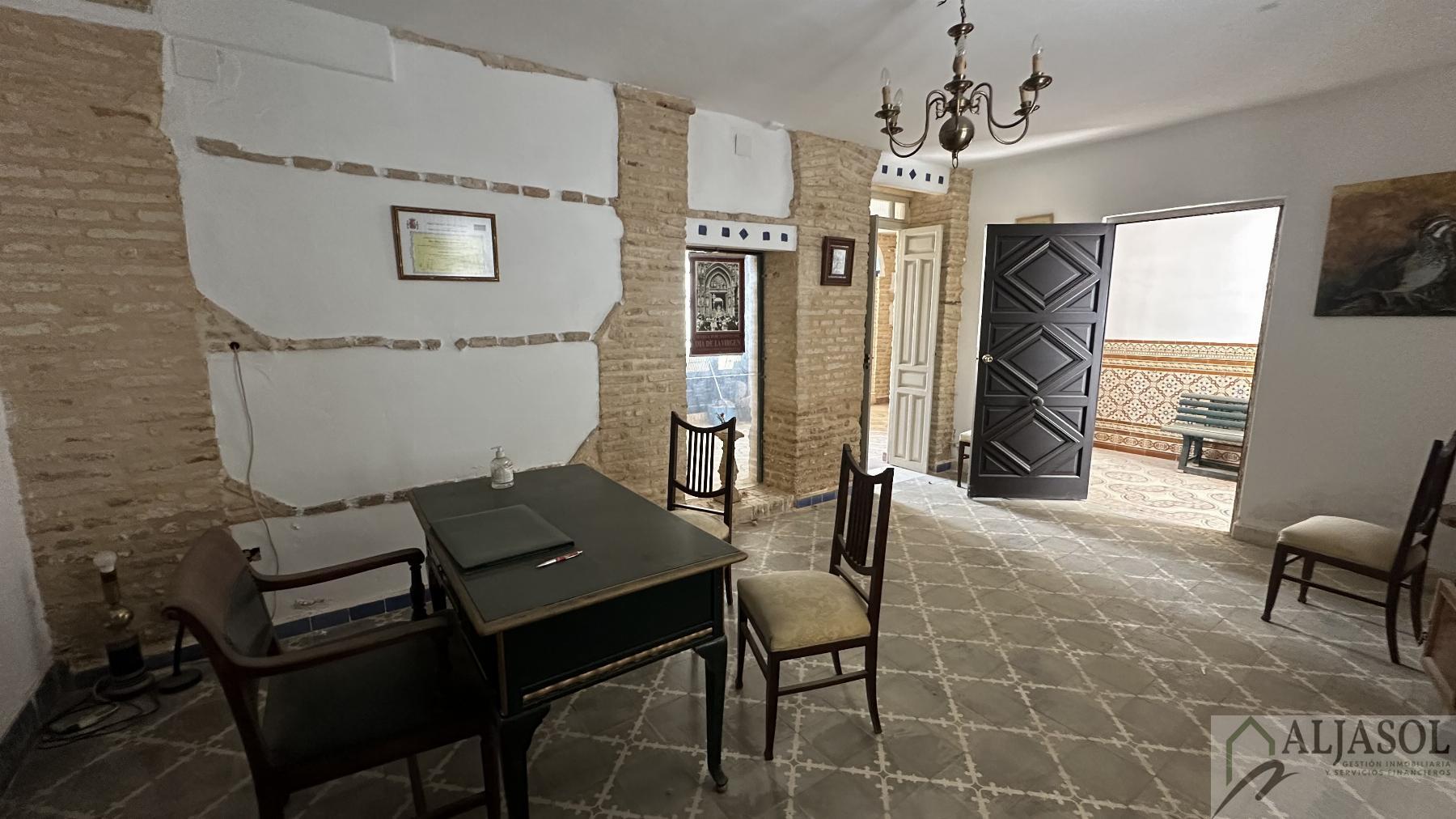 Venta de chalet en Umbrete