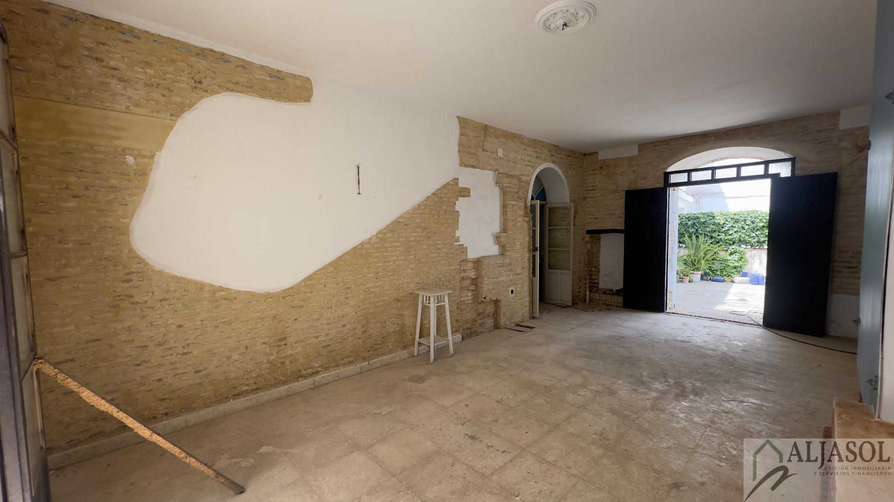 Venta de chalet en Umbrete