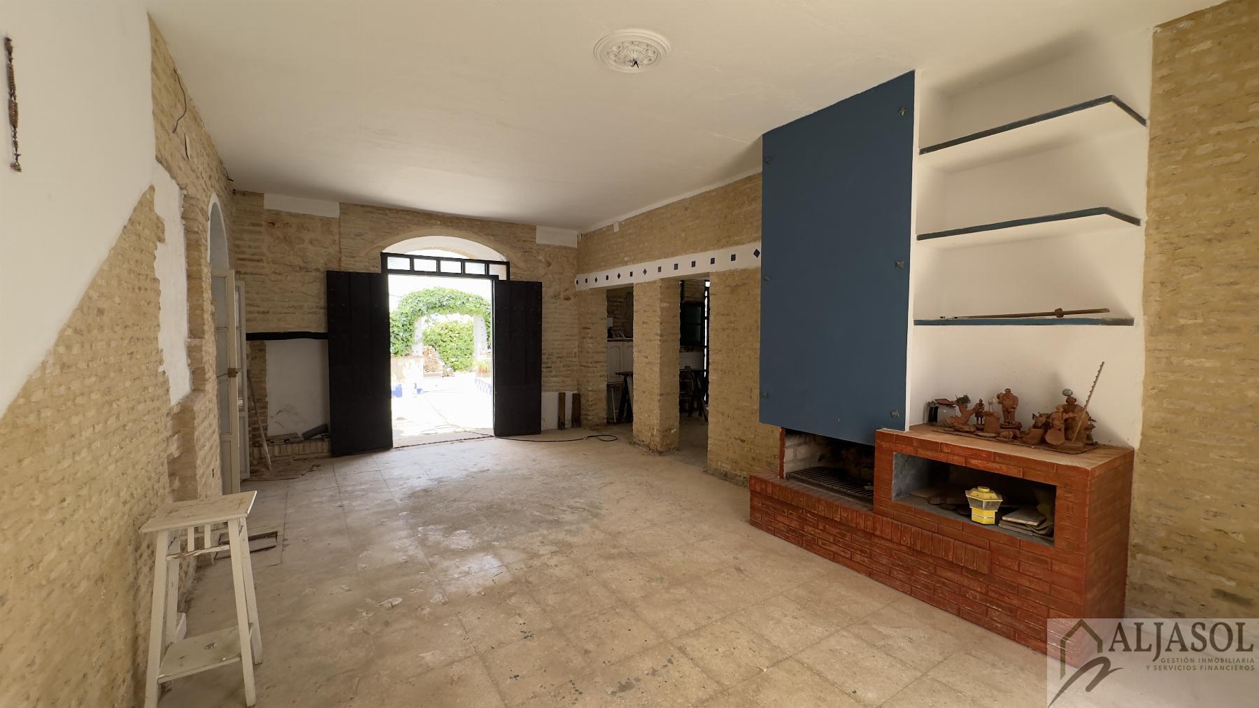 Venta de chalet en Umbrete