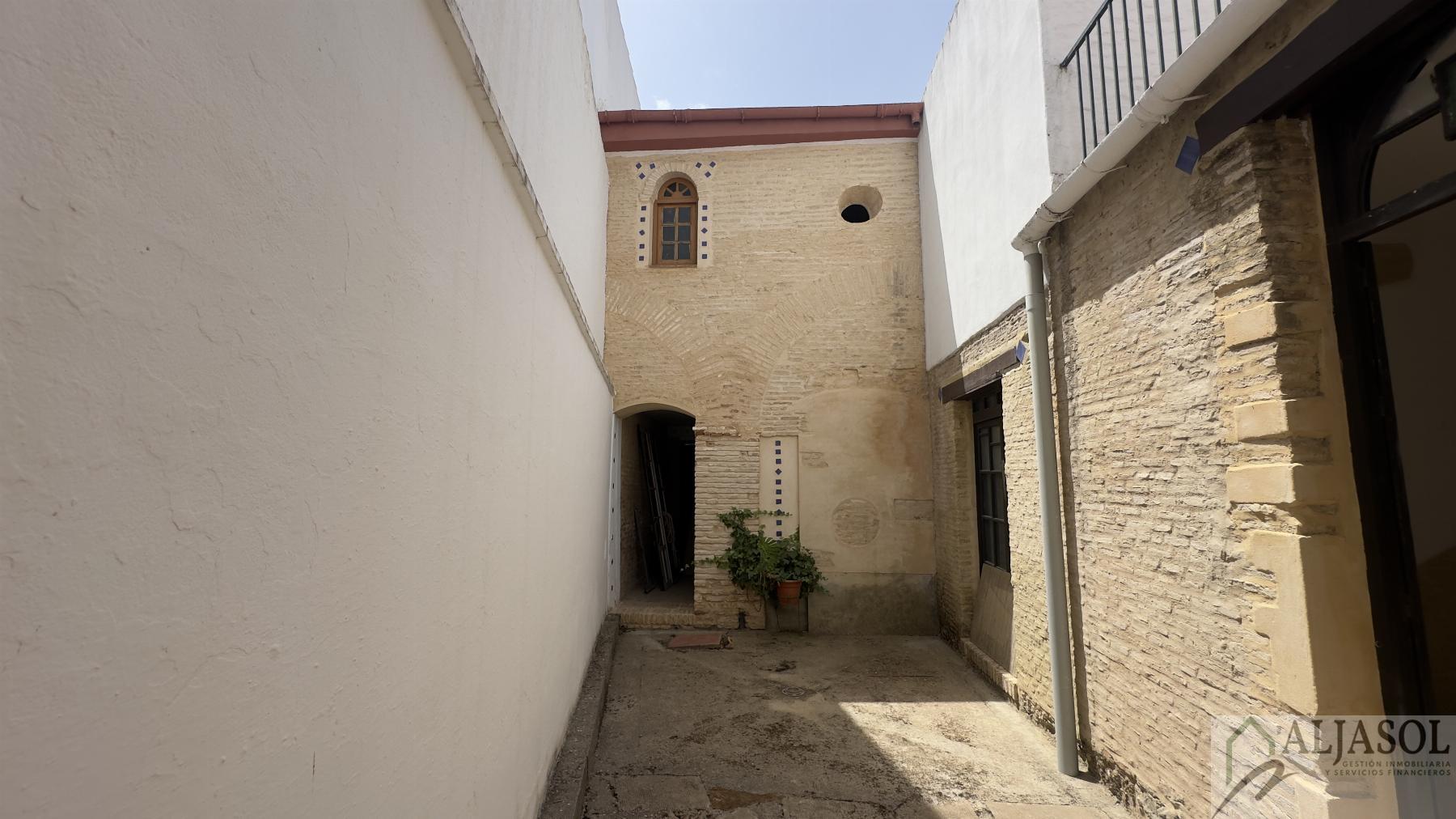 Venta de chalet en Umbrete