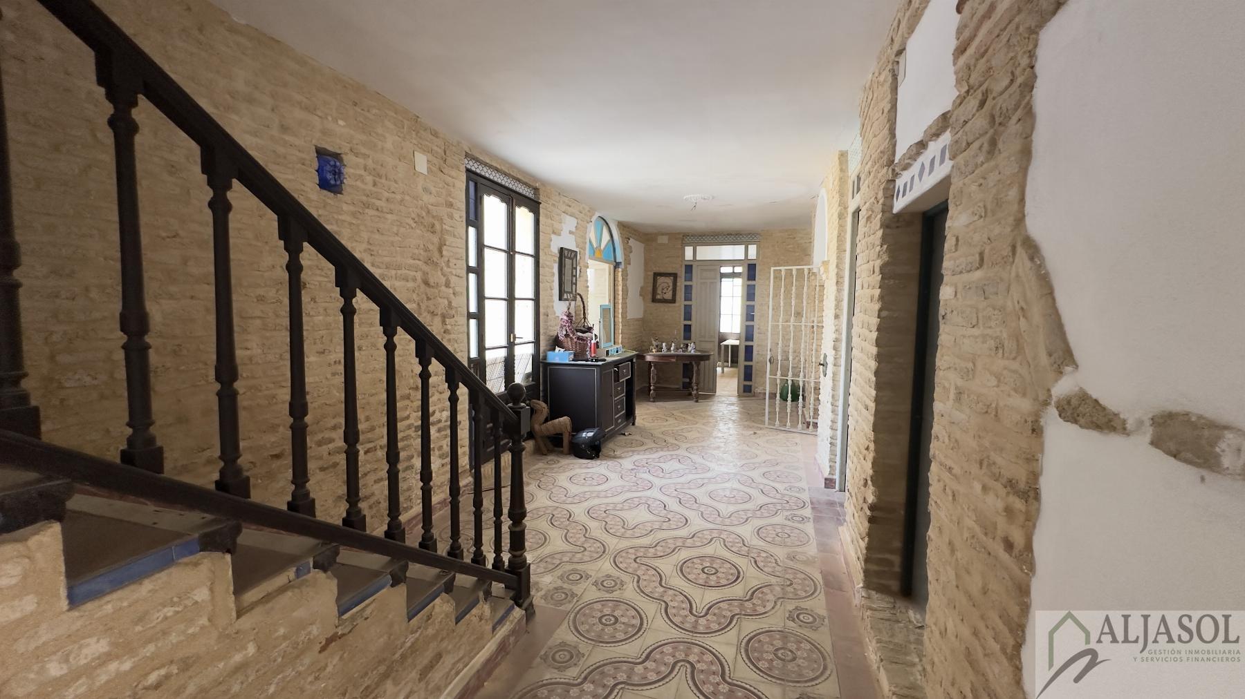 Venta de chalet en Umbrete