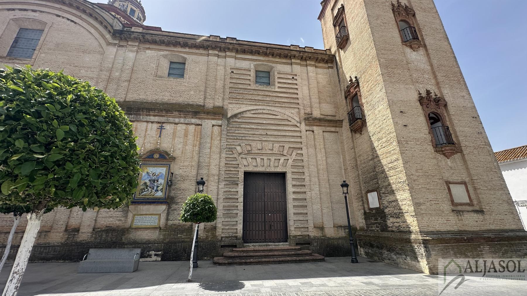 Venta de chalet en Umbrete